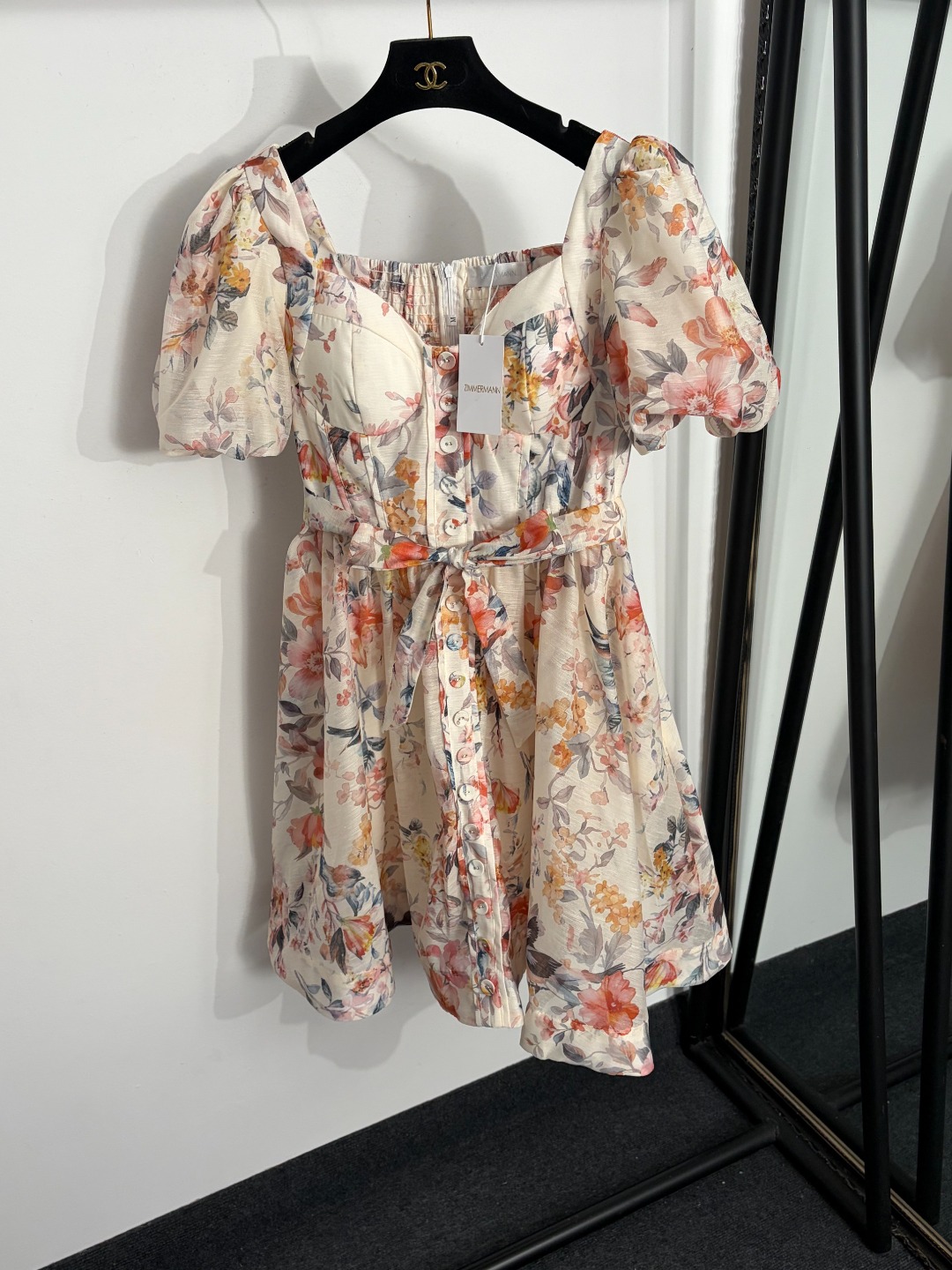 NO:863492,Model No. 20264122 Zimmermann's latest style, elegant floral print, lace-up waist puff short-sleeved dress, short skirt, apricot color, S-XL, [M size bust 88 elastic, waist 76 elastic, sleeve length 25, length 94; weight 0.500kg], Zimmermann-clothing, skirts, T-shirt,19860909款号20264122 Zimmermann*新款 气质花卉印花 系带收腰泡泡短袖连衣裙 短裙,杏色,S-XL,【M码胸围88弹力,腰围76弹力,袖长25,长94；重量0.500kg】,兹默曼-服装,skirts,T-shirt,,Women's clothing