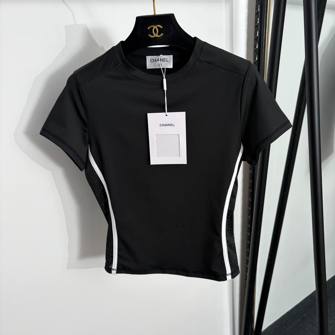 NO:885631,Model No. 20264327 Chane*new style hollow side breathable slim short-sleeved sports T-shirt top, black, white, SML, [M size bust 80, sleeve length 14, length 52; weight 0.100kg], Chanel-clothing, chanel, chanel, T-shirt, tees, t-shirt,19860909款号20264327 Chane*新款 侧边镂空透气修身短袖运动T恤上衣,黑色,白色,SML,【M码胸围80,袖长14,长52；重量0.100kg】,香奈儿-服装,chanel,chanel,T-shirt,tees，t-shirt,,Women's clothing
