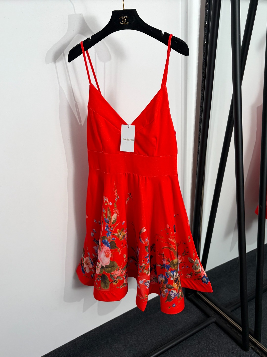 NO:873417,Model No. 20264403 Zimmermann's latest colorful floral print temperament V-neck suspender dress short skirt, red, S-XL, [M size bust 82 elastic, waist 72 elastic, length 85; weight 0.490kg], Zimmermann-clothing, skirts,19860909款号20264403 Zimmermann*新款 彩色花朵印花气质V领吊带连衣裙 短裙,红色,S-XL,【M码胸围82弹力,腰围72弹力,长85；重量0.490kg】,兹默曼-服装,skirts,,Women's clothing