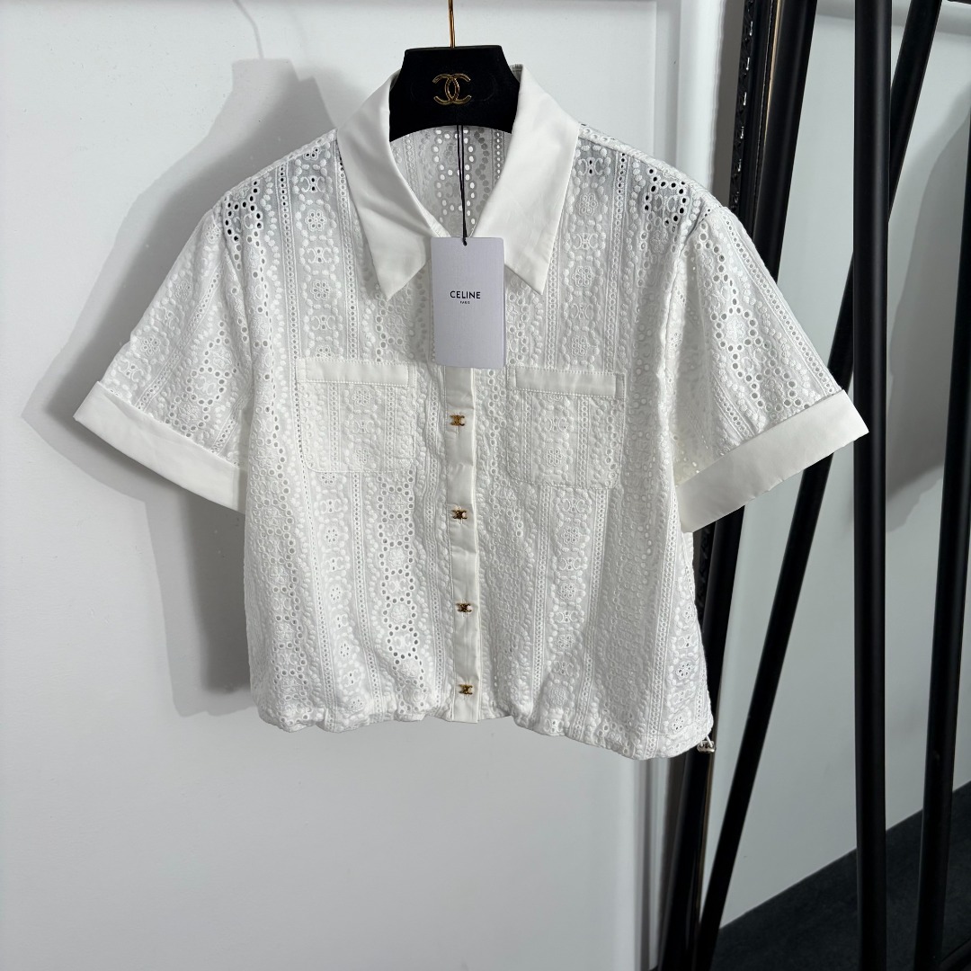 NO:873416,Model number 20264375 Celin's latest Arc de Triomphe button lace hollow embroidery short-sleeved shirt, white, SML, [M size shoulder width 42, bust 104, sleeve length 20, length 52; weight 0.225kg], Celine - clothing, celine, celine, T-shirt,19860909款号20264375 Celin*新款 凯旋门纽扣 蕾丝镂空刺绣短袖衬衣,白色,SML,【M码肩宽42,胸围104,袖长20,长52；重量0.225kg】,赛琳-服装,celine,celine,T-shirt,,Women's clothing