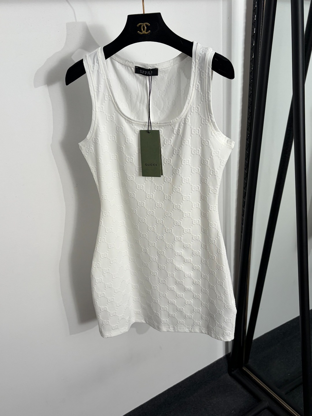 NO:885772,Model No. 20264466 Gucc* new pattern GG jacquard hip waist vest dress, white, dark brown, black, S-XL, [S size bust 82, length 79; weight 0.175kg], Gucci-clothing, gucci, gucci, skirts,19860909款号20264466 Gucc*新款 老花GG提花包臀收腰背心连衣裙,白色,深咖色,黑色,S-XL,【S码胸围82,长79；重量0.175kg】,古驰-服装,gucci,gucci,skirts,,Women's clothing