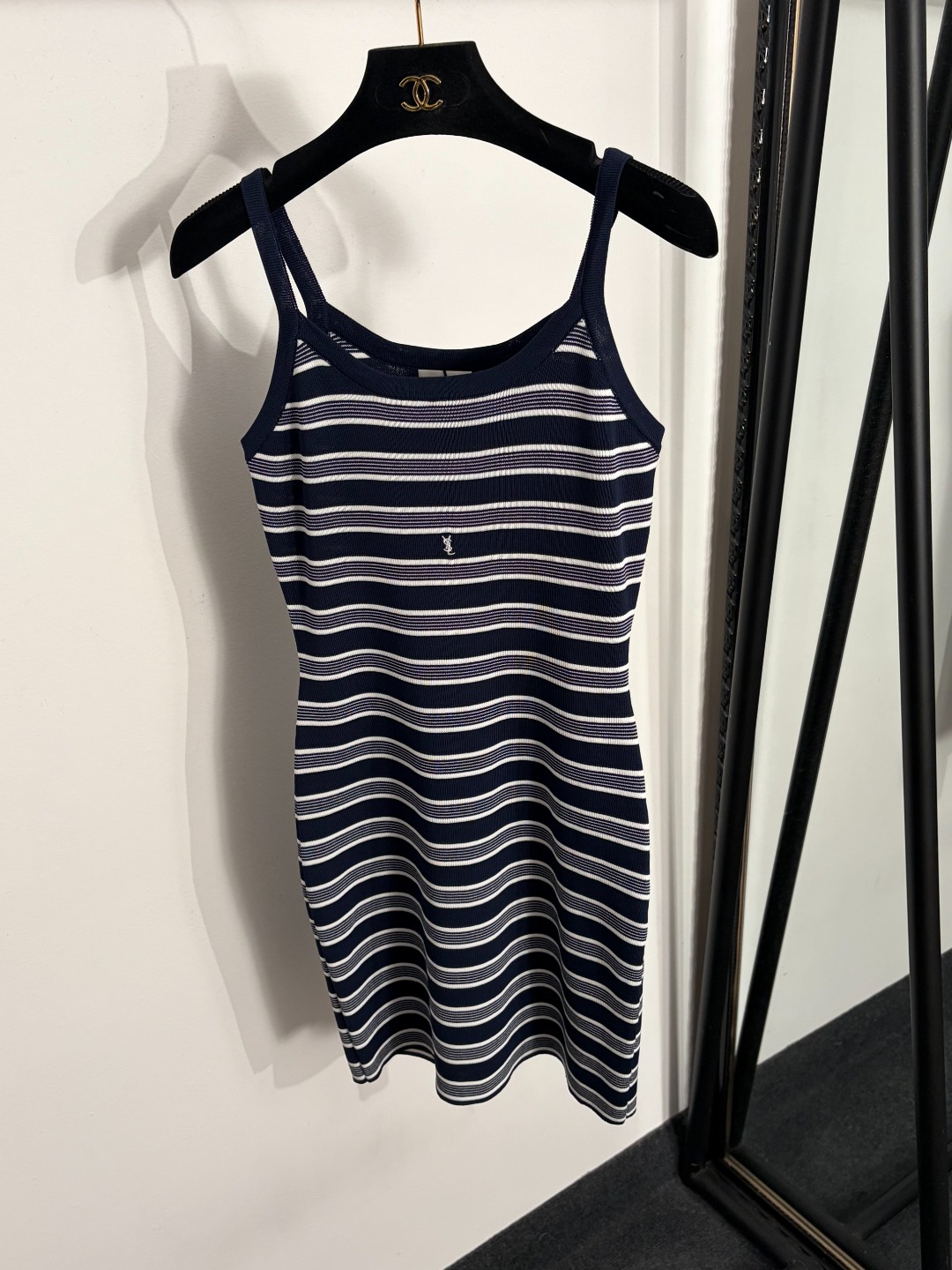 NO:885411,Model No. 20264545 YSL* new letter embroidered striped knitted suspender dress, navy blue, SML, [M size bust 70, length 80; weight 0.215kg], Saint Laurent-Clothing, saint laurent, saint laurent, skirts,19860909款号20264545 YSL*新款 字母刺绣条纹针织吊带连衣裙,藏蓝色,SML,【M码胸围70,长80；重量0.215kg】,圣罗兰-服装,saint laurent,saint laurent,skirts,,Women's clothing