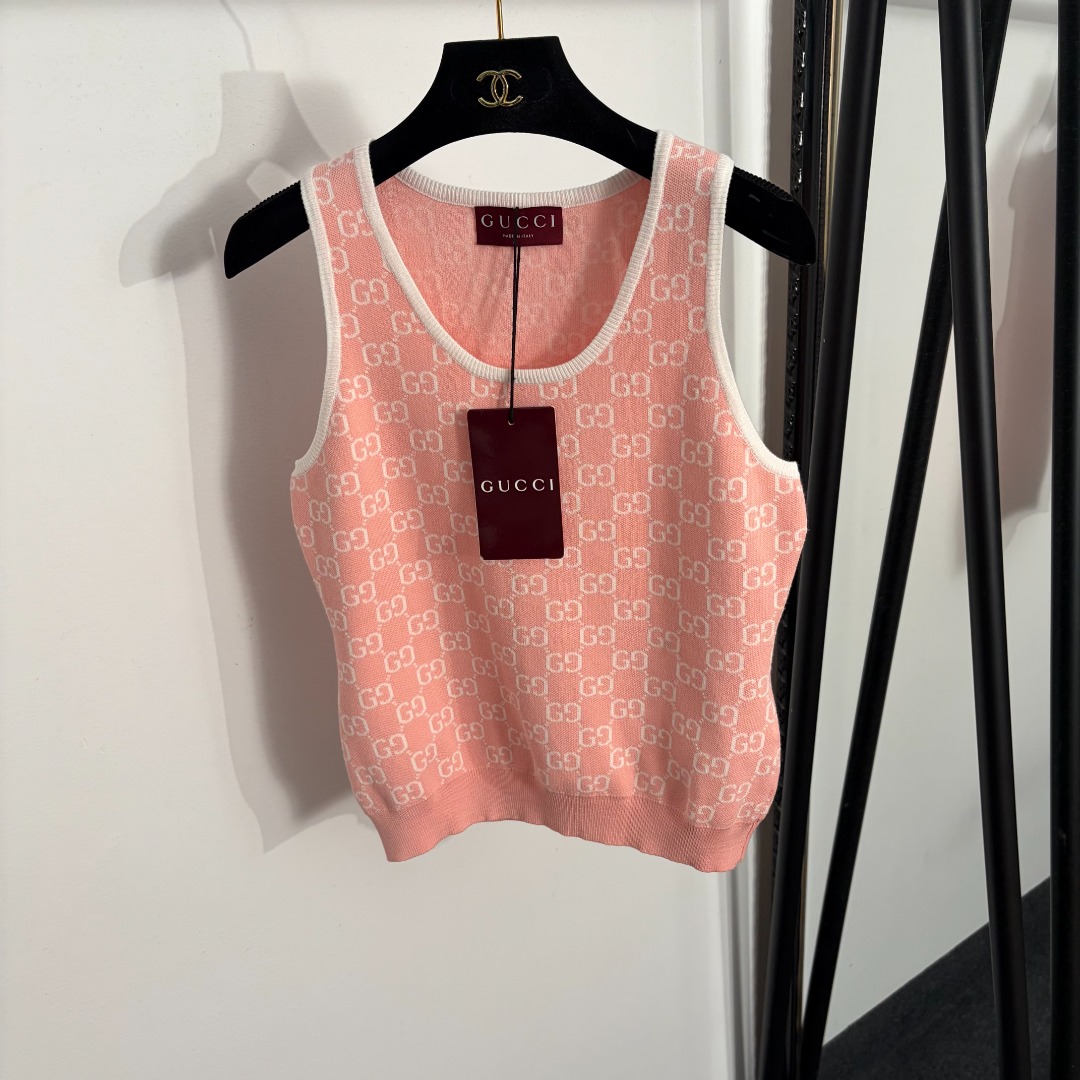 NO:885434,Model No. 20264564 Gucc*new style presbyopic GG letter wool knitted vest, pink, yellow, green, blue, SML, [M size bust 80, length 53; weight 0.195kg], Gucci-clothing, gucci, gucci,19860909款号20264564 Gucc*新款 老花GG字母 羊毛针织背心,粉色,黄色,绿色,蓝色,SML,【M码胸围80,长53；重量0.195kg】,古驰-服装,gucci,gucci,,Women's clothing