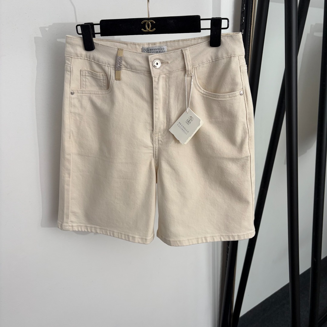 NO:888302,Model number 20264628 Brunello Cucinell*BC new slim and versatile five-point denim shorts, off-white, light color, S-XL, [M size waist 74, length 48; weight 0.325kg], women's clothing, brunello cucinelli, shorts,19860909款号20264628 Brunello Cucinell*BC新款 显瘦百搭五分牛仔短裤,米白色,浅色,S-XL,【M码腰围74,长48；重量0.325kg】,女装,brunello cucinelli,shorts,,Women's clothing