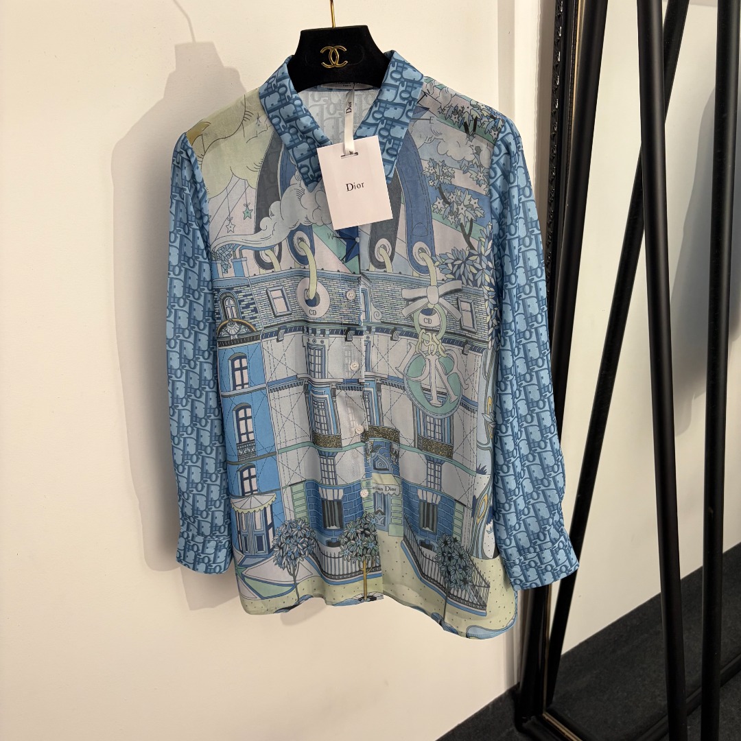 NO:889628,Model No. 20264742 Dio* new Paris street view architectural print presbyopic long-sleeved shirt, blue, SML, [M size shoulder width 37, bust 96, sleeve length 58, length 70; weight 0.135kg], Dior-clothing, dior, dior,19860909款号20264742 Dio*新款 巴黎街景建筑印花老花长袖衬衣,蓝色,SML,【M码肩宽37,胸围96,袖长58,长70；重量0.135kg】,迪奥-服装,dior,dior,,Women's clothing