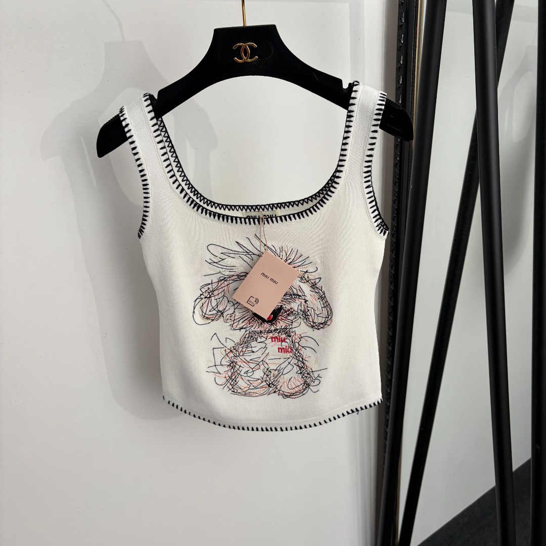 NO:922965,Model No. 20265241 Miumi* new style knitted camisole with painted puppy embroidery pattern, white, pink, black, [One size fits all, bust 68, length 45; weight 0.kg], Miumi-clothing, miumiu,19860909款号20265241 Miumi*新款 绘画小狗刺绣图案针织吊带背心,白色,粉色,黑色,【均码胸围68,长45；重量0.kg】,缪缪-服装,miumiu,,Women's clothing
