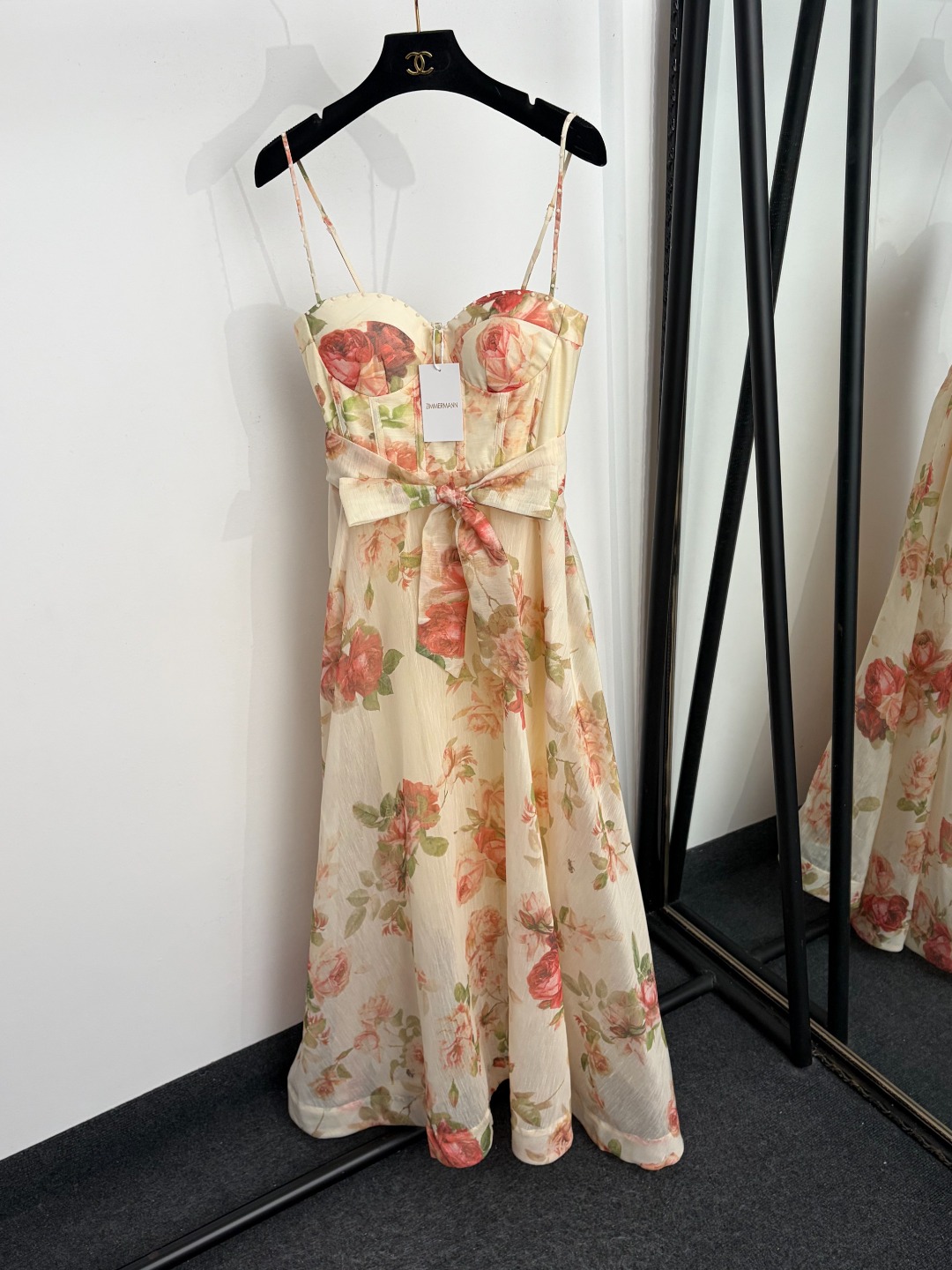 NO:923654,Model No. 20265278 Zimmermann's latest holiday style rose print lace-up waist strapless dress, long skirt, beige, S-XL, [S size bust 80 elastic, waist 68 elastic, length 126; weight 0.530kg], Zimmermann-clothing, skirts,19860909款号20265278 Zimmermann*新款 度假风玫瑰印花系带收腰抹胸吊带连衣裙 长裙,米黄色,S-XL,【S码胸围80弹力,腰围68弹力,长126；重量0.530kg】,兹默曼-服装,skirts,,Women's clothing