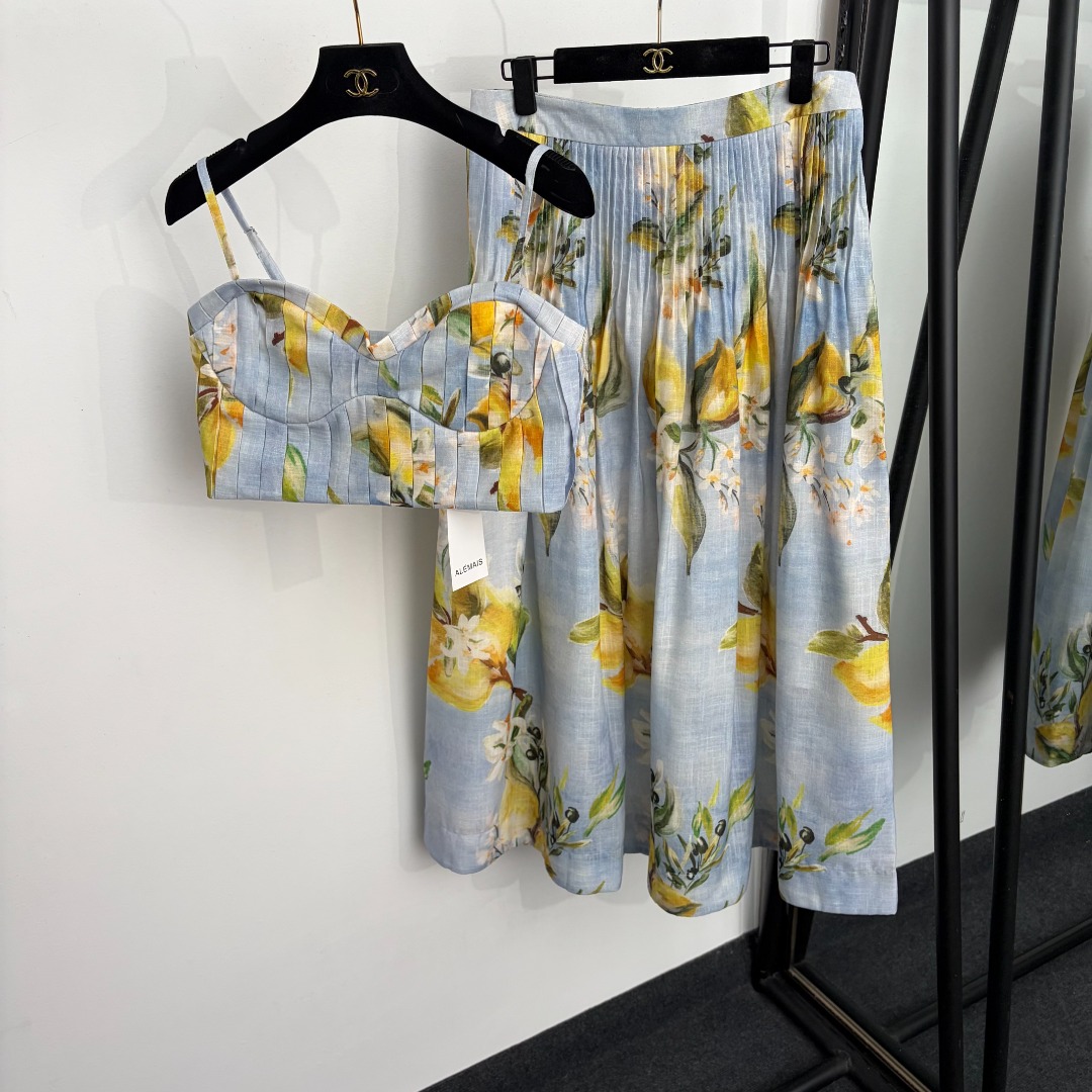 NO:922674,Model No. 20265284 Alemai* new linen suit, lemon print tube top camisole + high-waisted slimming skirt, light blue, S-XXL, [M size bust 80, length 21; waist 76, length 93; weight 0.650kg], women's clothing, skirts,19860909款号20265284 Alemai*新款亚麻套装,柠檬印花抹胸吊带背心+高腰显瘦半裙,浅蓝色,S-XXL,【M码胸围80,长21；腰围76,长93；重量0.650kg】,女装,skirts,,Women's clothing