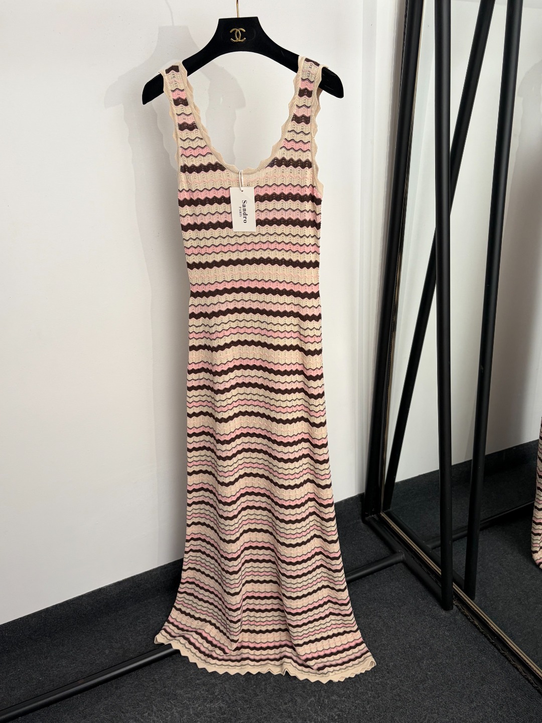 NO:922799,Model No. 20265314 Sandr* new style French socialite contrasting color wavy striped knitted suspender dress, pink, khaki, light blue, S-XL, [M size bust 72, length 133; weight 0.515kg], women's clothing, skirts,19860909款号20265314 Sandr*新款 法式名媛撞色波浪条纹针织吊带连衣裙,粉色,卡其色,浅蓝色,S-XL,【M码胸围72,长133；重量0.515kg】,女装,skirts,,Women's clothing
