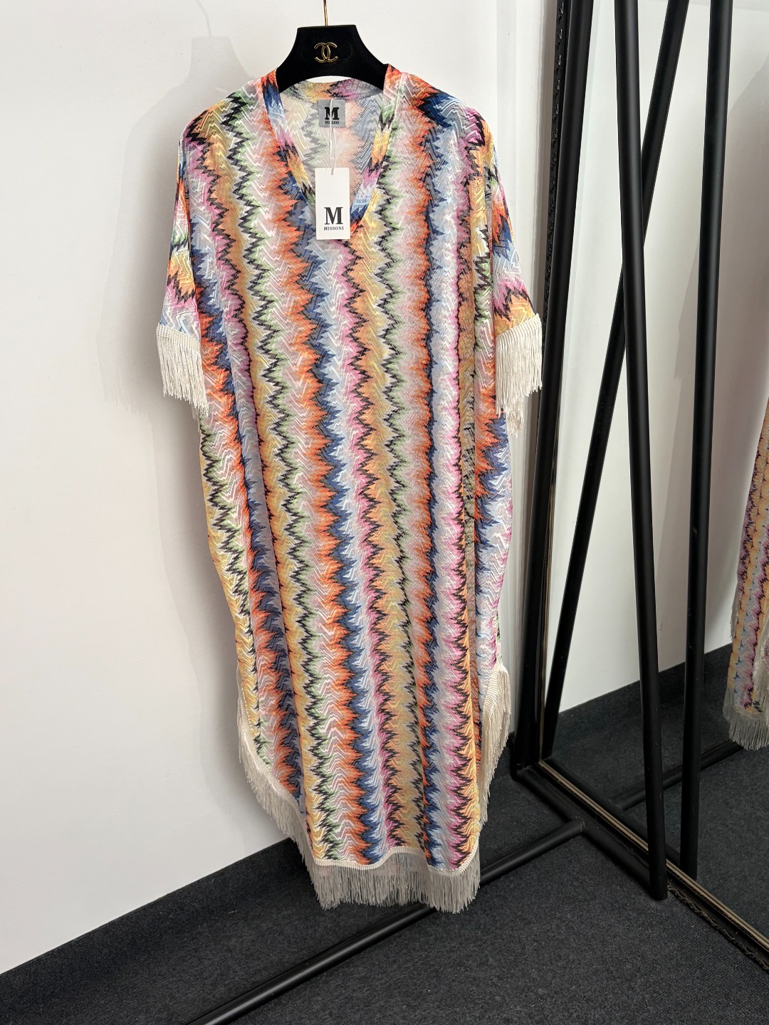 NO:922736,Model number 20265397 Misson's latest gradient color block wavy striped tassel hem V-neck loose short-sleeved dress long skirt, color, S-XL, [M size length 127; weight 0.345kg], women's clothing, skirts, T-shirt,19860909款号20265397 Misson*新款 渐变色拼色波浪条纹流苏下摆V领宽松短袖连衣裙 长裙,彩色,S-XL,【M码长127；重量0.345kg】,女装,skirts,T-shirt,,Women's clothing