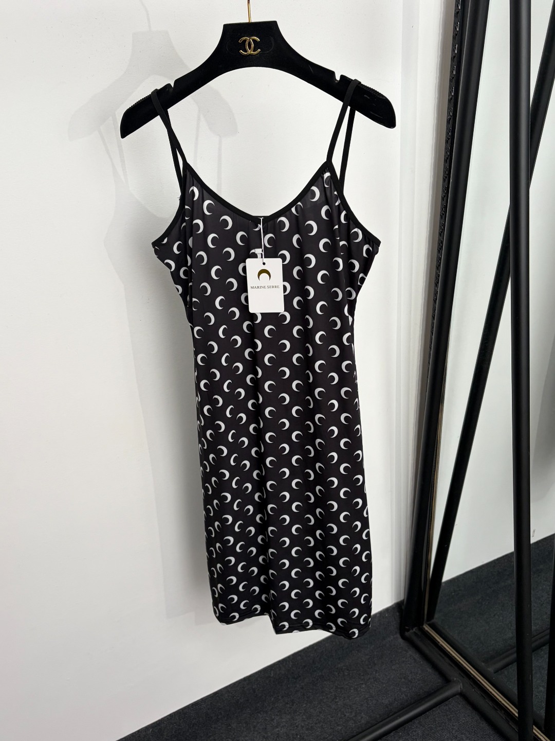 NO:922738,Model No. 20265412 Marine Serr* new full body moon print suspender dress, white moon, beige moon, S-XL, [M size bust 86, length 95; weight 0.145kg], women's clothing, skirts,19860909款号20265412 Marine Serr*新款 满身月亮印花吊带连衣裙,白色月亮,米黄色月亮,S-XL,【M码胸围86,长95；重量0.145kg】,女装,skirts,,Women's clothing