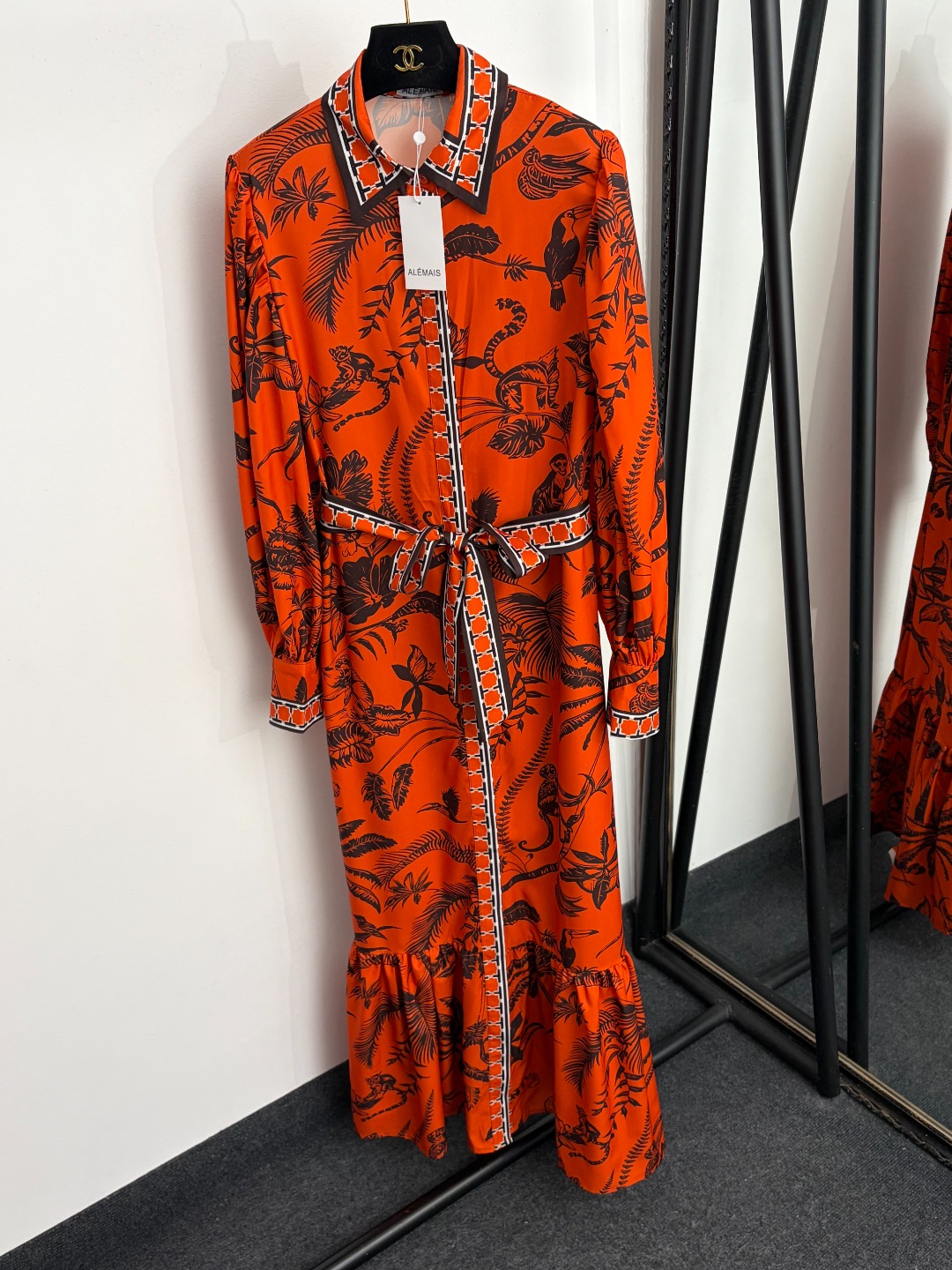 NO:933365,Model No. 20265530 Alemai's latest animal forest print lace-up waist lantern long-sleeved shirt dress long skirt, orange red, S-XXL, [M size shoulder width 38, bust 98, sleeve length 63, length 137; weight 0.435kg], women's clothing, skirts, shirts,19860909款号20265530 Alemai*新款 动物森林印花系带收腰灯笼长袖衬衫连衣裙 长裙,橘红色,S-XXL,【M码肩宽38,胸围98,袖长63,长137；重量0.435kg】,女装,skirts,shirts,,Women's clothing