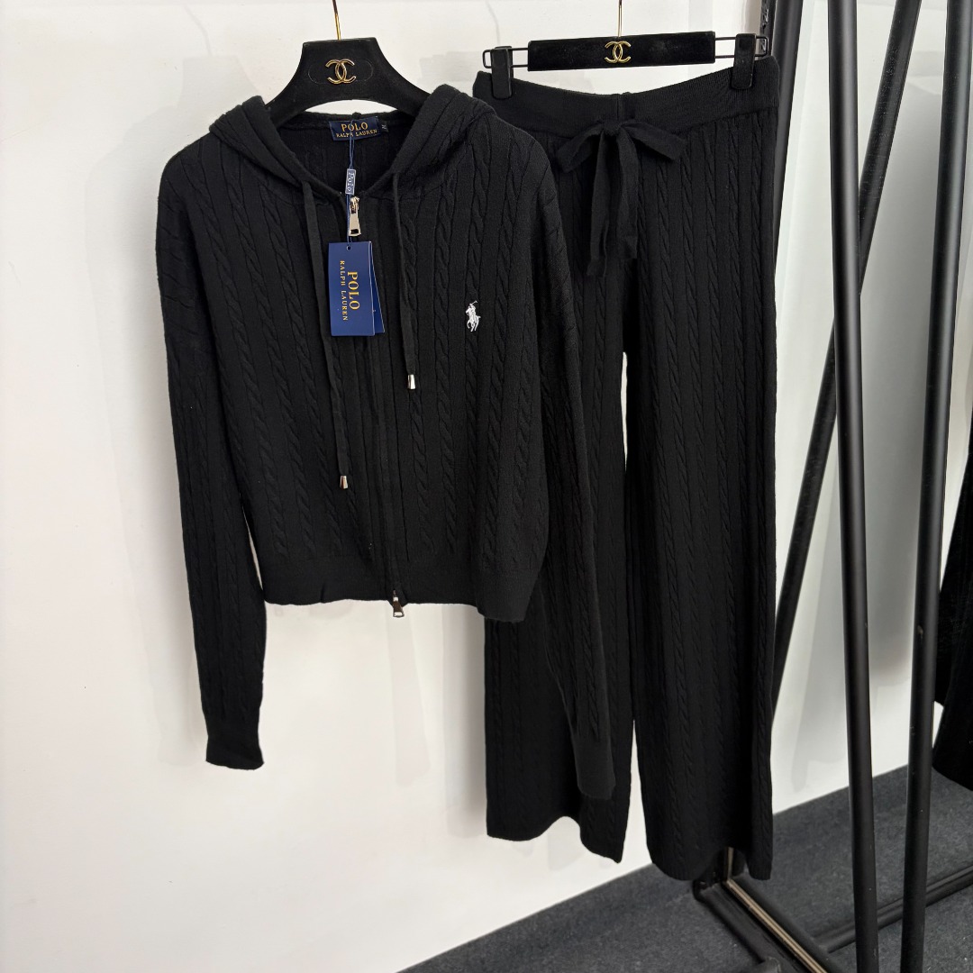 NO:946637,Model number 20266173 Ralph Lauren*Ralph Lauren new sports suit, polo embroidered long-sleeved hooded twist knitted cardigan jacket + high-waisted knitted trousers, off-white, khaki, black, brown, gray, S-XL, [M size shoulder width 60, bust 112, sleeve length 53, length 49; waist 68 elastic, length 103; weight 0.970kg], women's clothing, loro piana, jackets &  coats, hats,19860909款号20266173 Ralph Lauren*拉夫劳伦新款运动套装,马球刺绣长袖连帽麻花针织开衫外套+高腰针织长裤,米白色,卡其色,黑色,咖啡色,灰色,S-XL,【M码肩宽60,胸围112,袖长53,长49；腰围68弹力,长103；重量0.970kg】,女装,loro piana,jackets & coats,hats,,Women's clothing