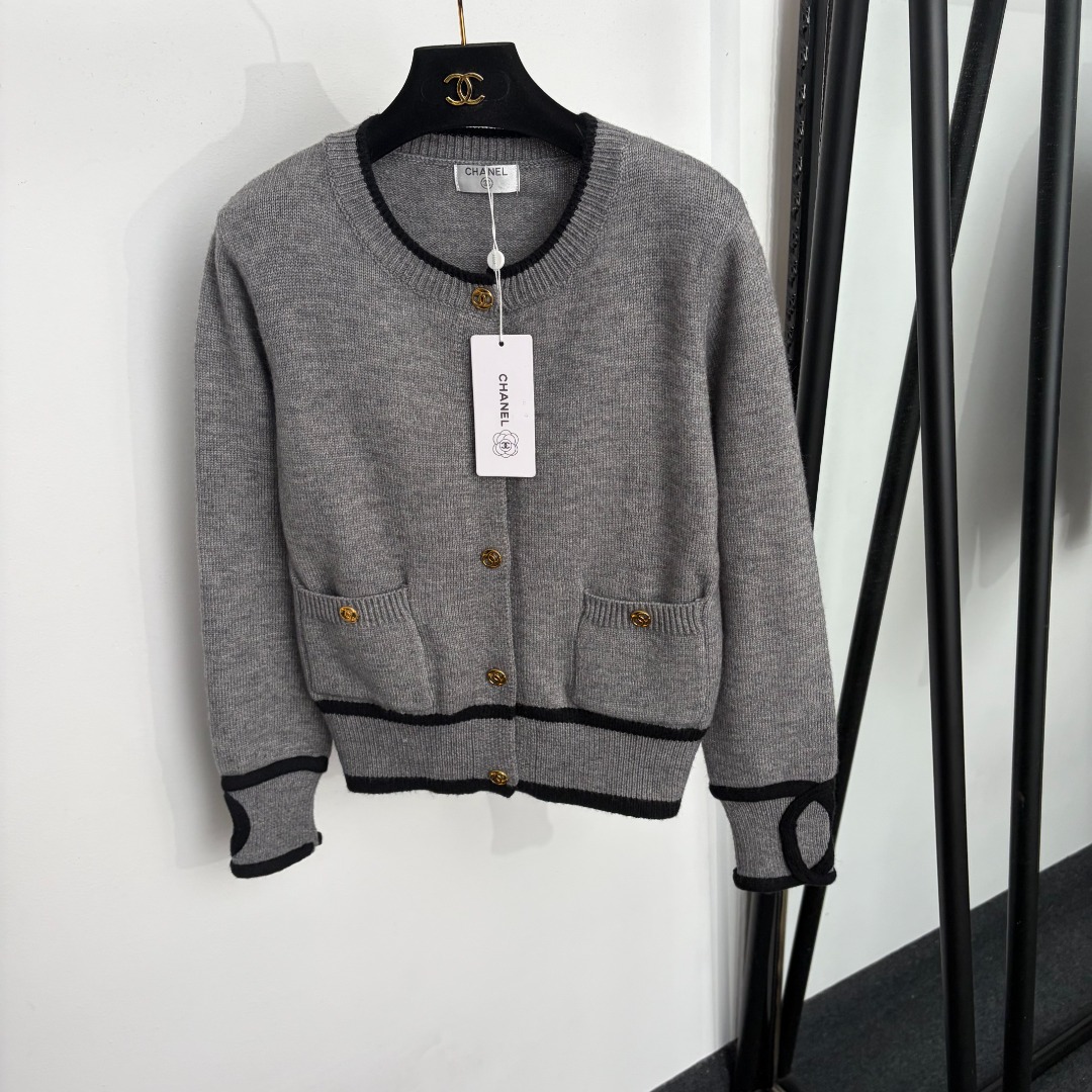 chanel contrast trim round neck cardigan