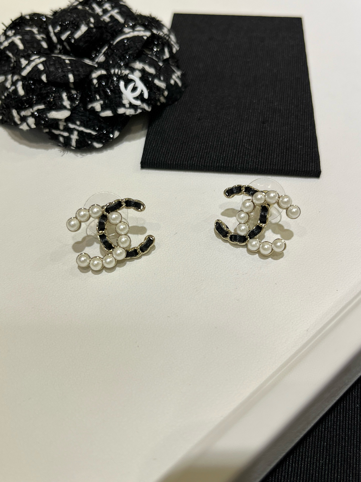 NO:635616,Collection of recent new products 7. There are many styles of small fragrant earrings, whether you like daily style or exaggerated style, earrings, Cardia high-end jewelry19860909近期新品合集7 小香耳钉耳环款式很多 喜欢日常款or夸张款都有,,earrings,卡迪亚高端饰品,Jewelry