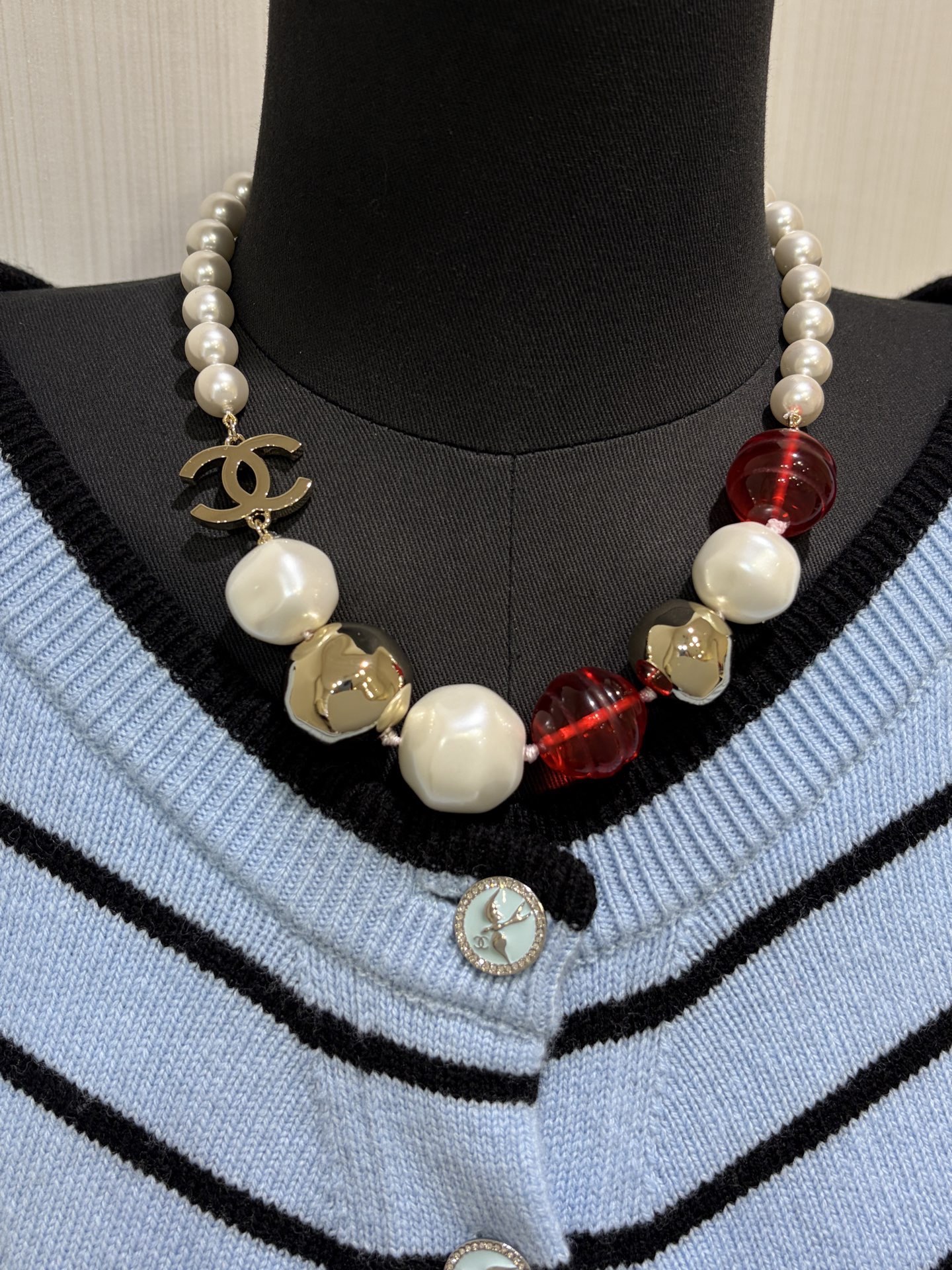 NO:703086,Red helps you have good luck in the New Year. A collection of accessories full of atmosphere. New Year’s red, Cartier high-end accessories19860909红色助力新年好运 氛围感满满的配饰合集 新年红,,卡迪亚高端饰品,Jewelry