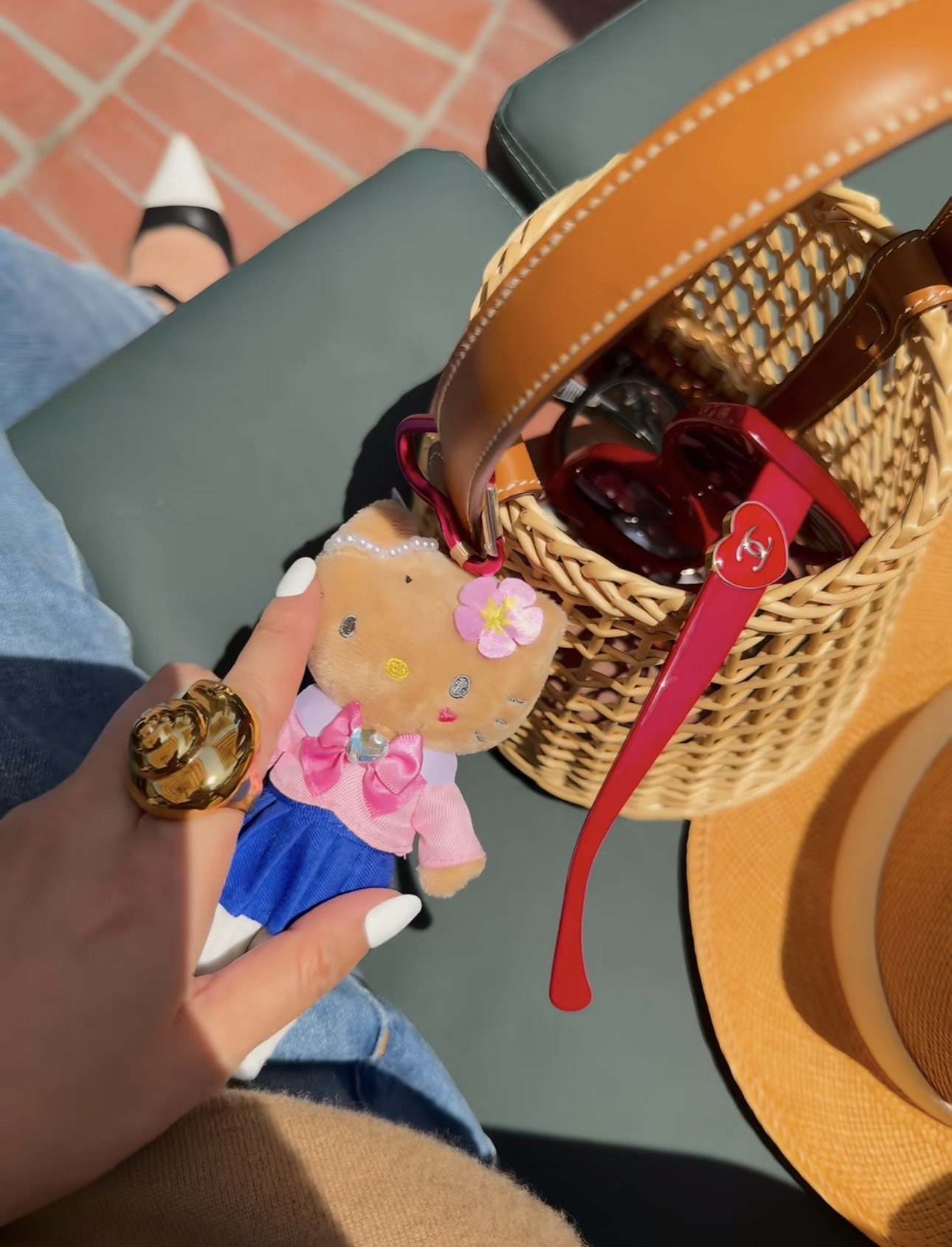 NO:881243,Conch ring summer ocean vacation style, very relaxing and chill state, casual old money feeling, ring, Cartier high-end jewelry19860909海螺戒指夏日海洋度假风 很松弛很chill的状态 休闲老钱感,,ring,卡迪亚高端饰品,Jewelry