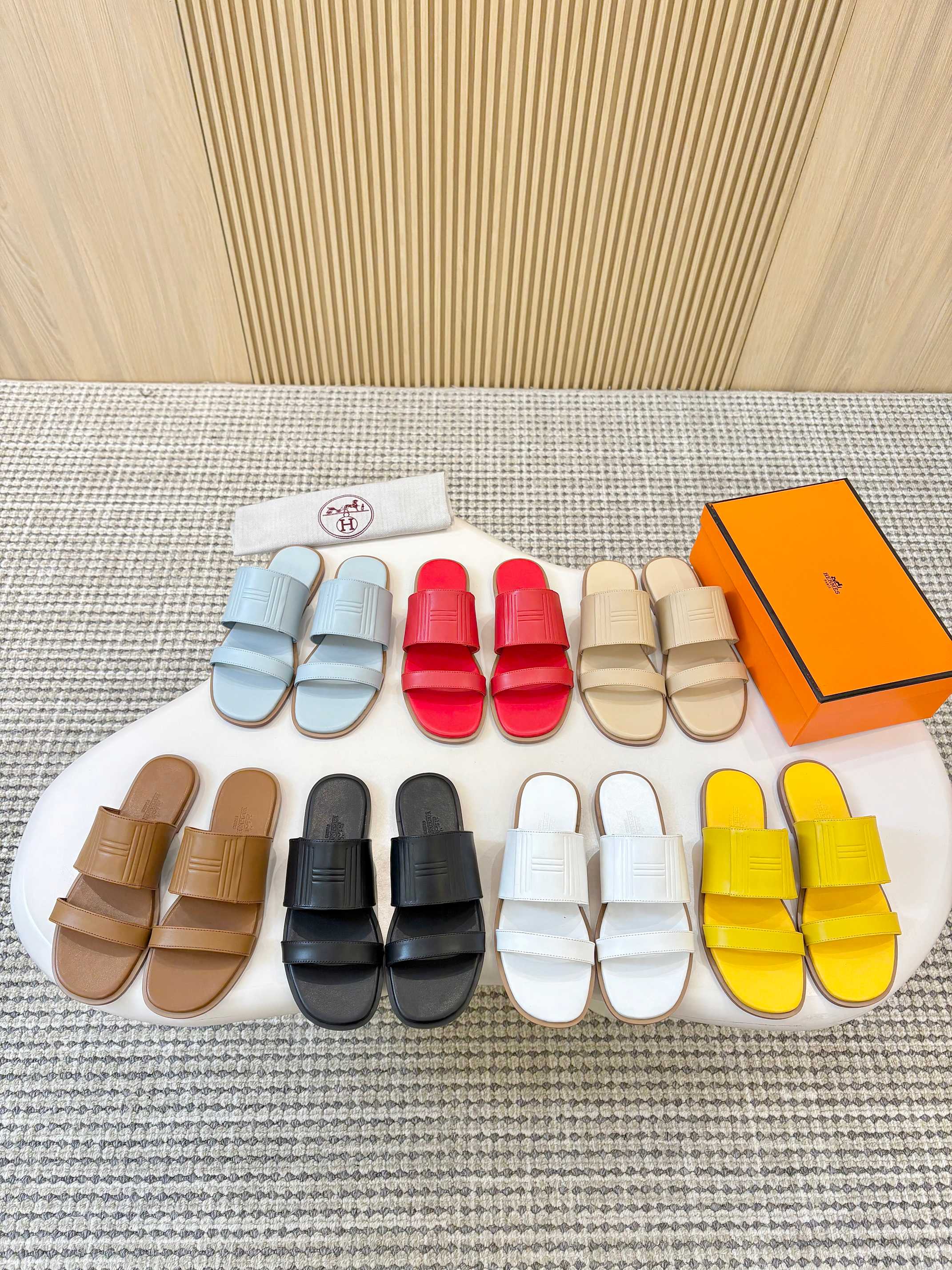 NO:669129,HERMES new model, cowhide fabric, code number: 35-43, (leather sole plus 40), slippers, hermes, slippers, cowhide19860909HERMES新款,牛皮面料,码数:35-43,:（皮底加40）,拖鞋,hermes,slippers,cowhide,Women's Shoes