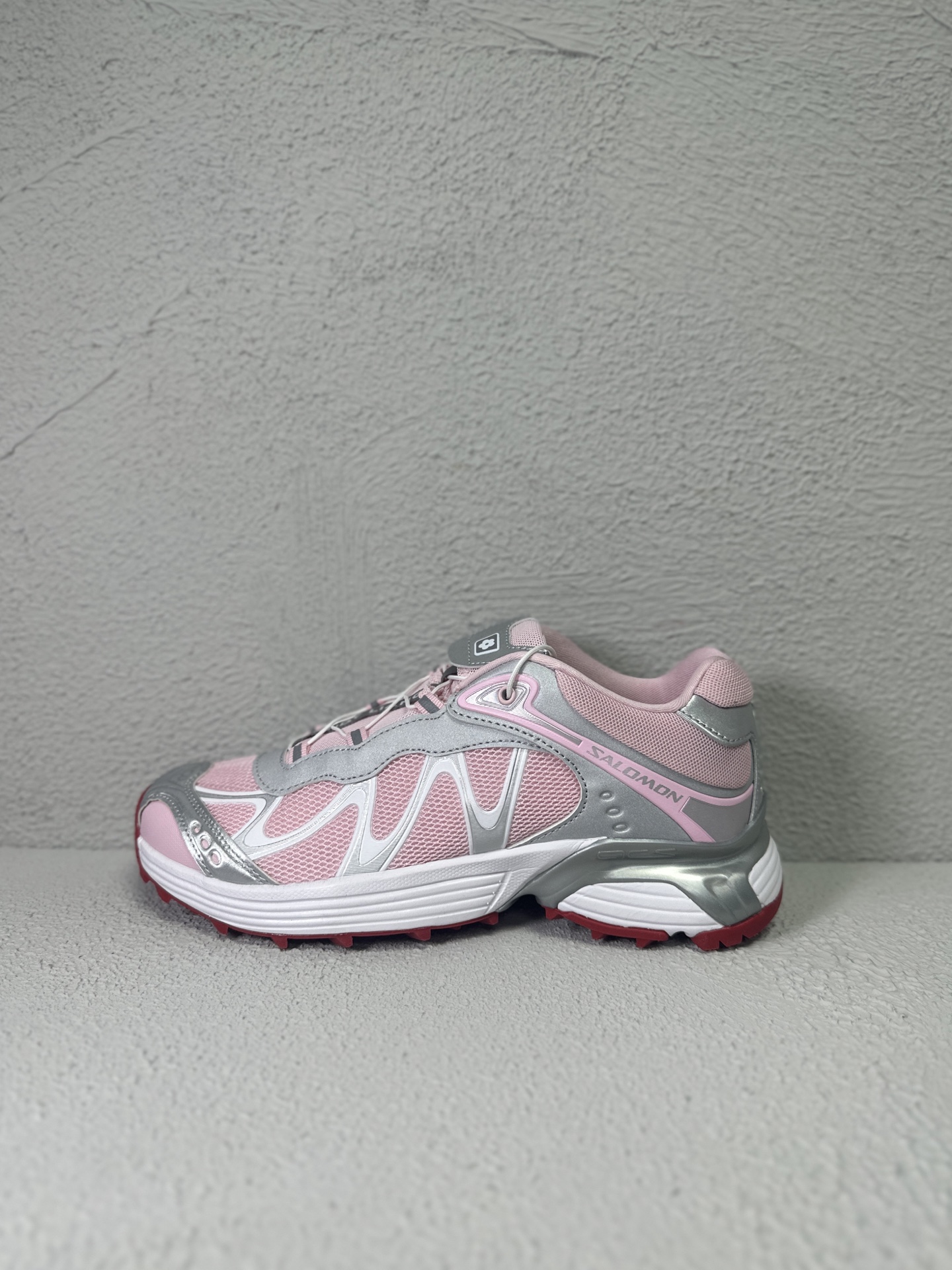 NO:240118,Sandy Liang x SALOMON XT-WHISPER Comfortable retro millennium non-slip wear-resistant low-top running shoes Men and women Pink Size35 36 36.5 37.5 38 38.5 39 40 40.5 41 42 42.5 43 44 44.5 45, daddy shoes19860909Sandy Liang x SALOMON萨洛蒙 XT-WHISPER 舒适复古千禧防滑耐磨 低帮跑步鞋 男女同款 粉色 Size35 36 36.5 37.5 38 38.5 39 40 40.5 41 42 42.5 43 44 44.5 45,老爹鞋,Women's Shoes