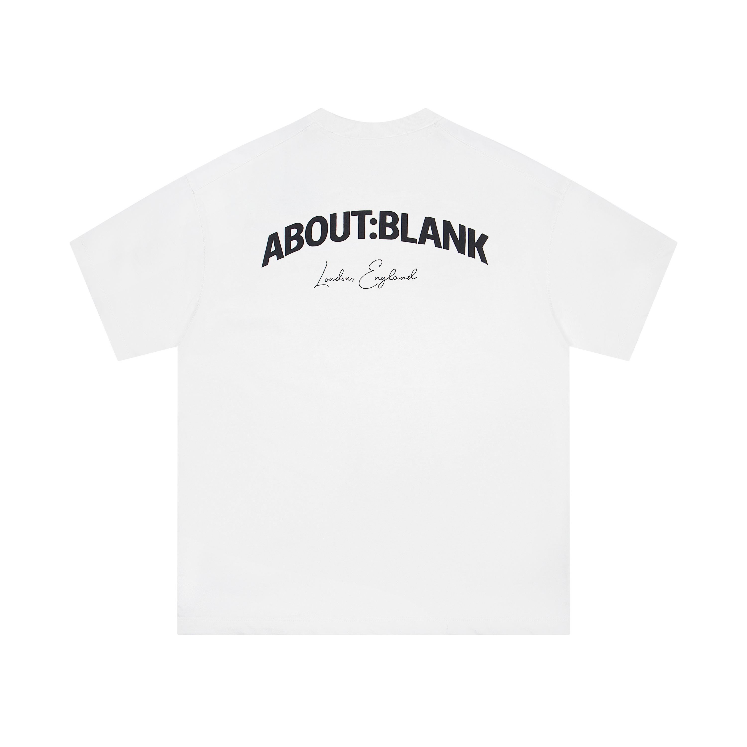 “Iconic Street Style: UK Small Brand Blank Embroidered T-shirt in Black and White” - 图片 5