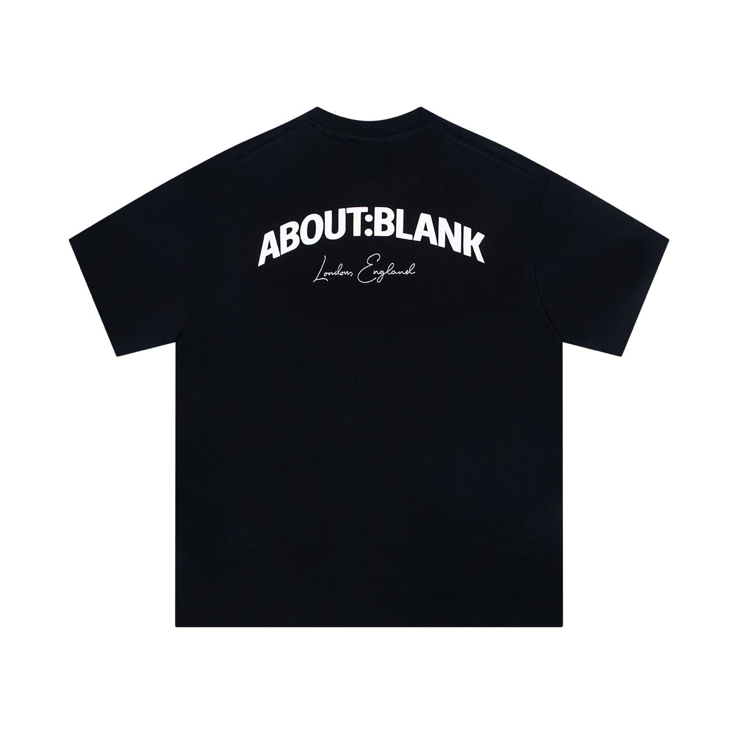 “Iconic Street Style: UK Small Brand Blank Embroidered T-shirt in Black and White” - 图片 3