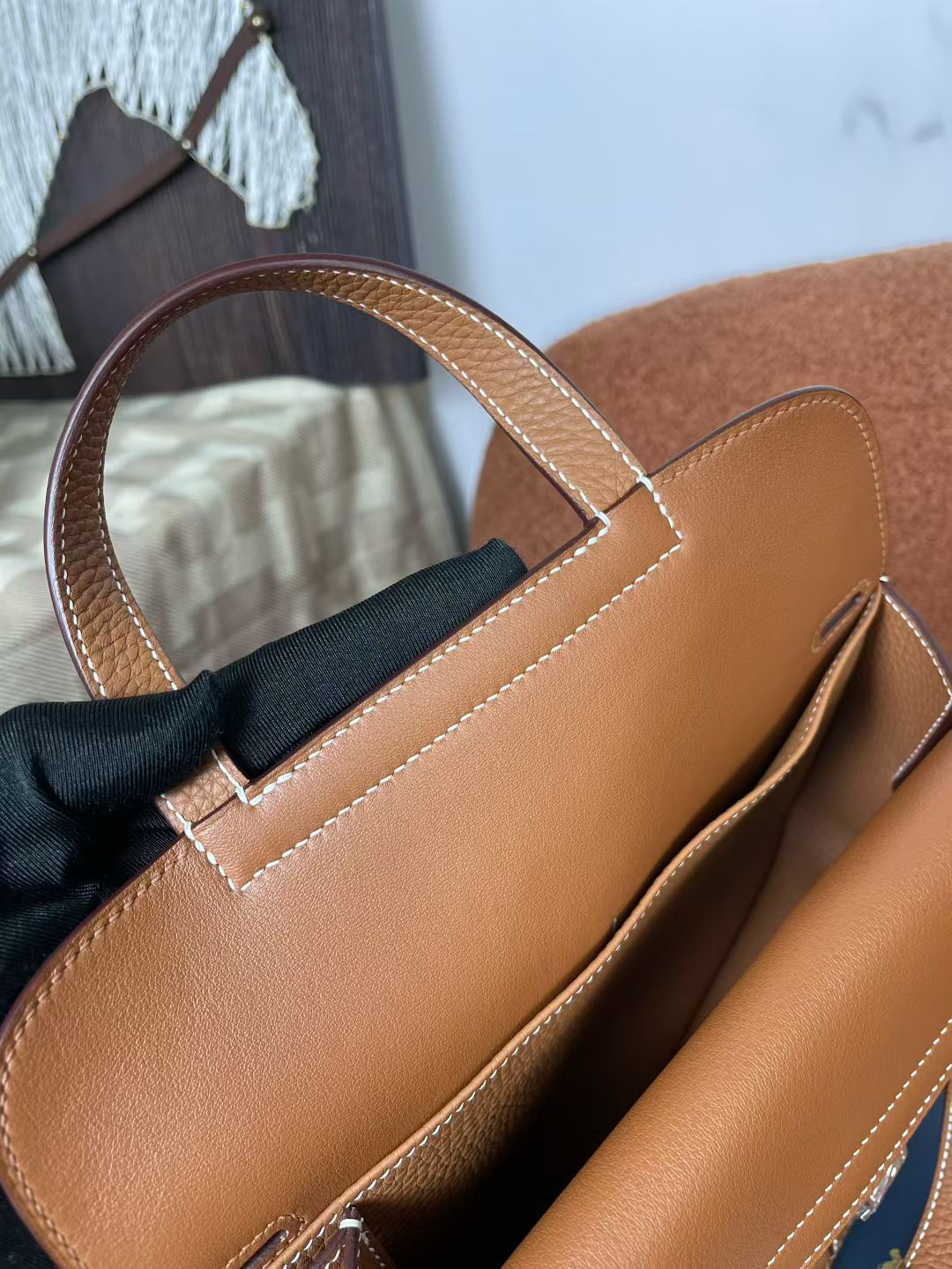 Hermès Hermes handmade wax thread in stock, halzan horseshoe bag 25, gold brown gold and silver buckle