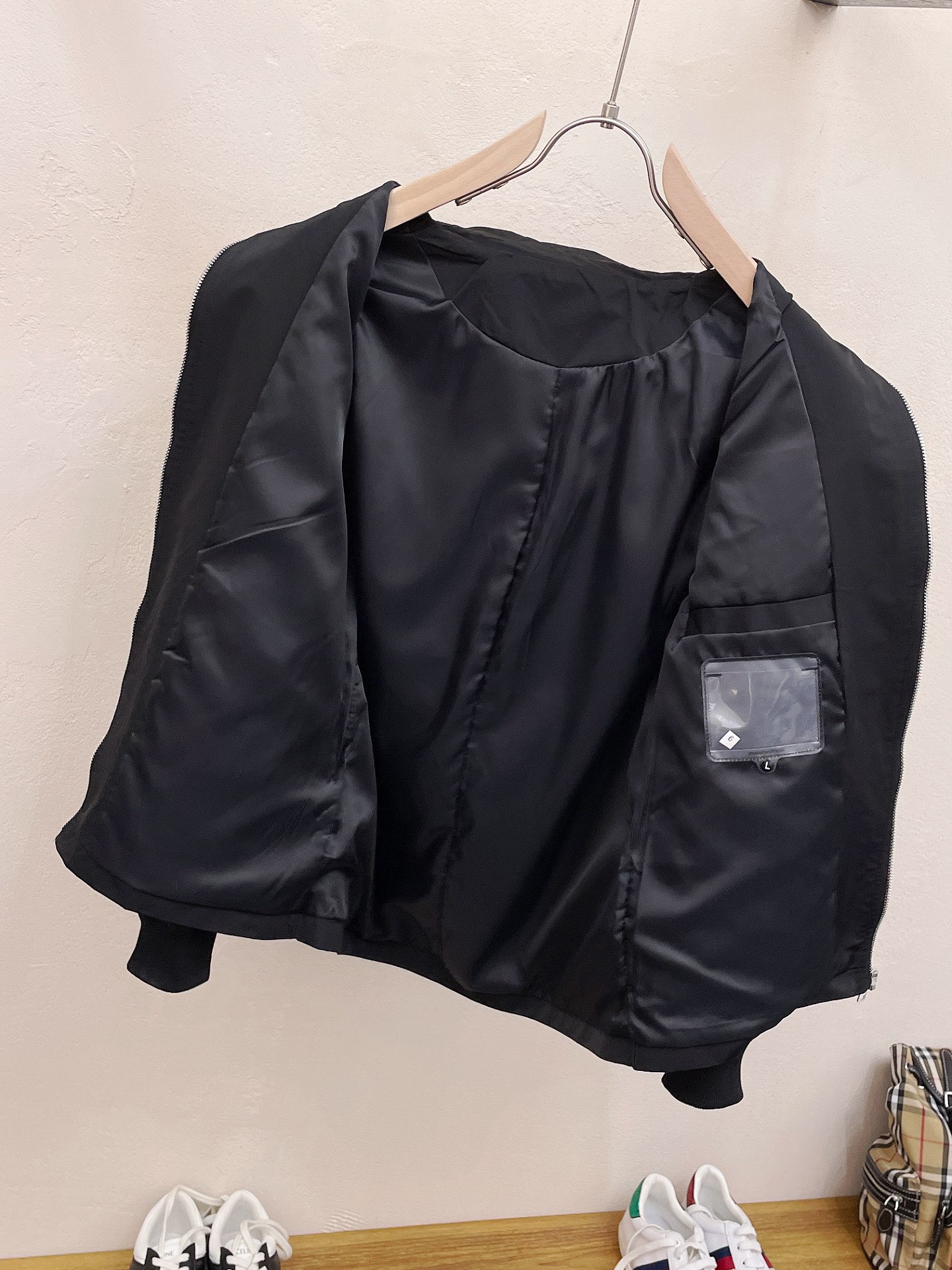 Prada 2025SS Men's Black Jacket - Original Quality, Comfortable & Breathable 5 i1705760132 9526 4