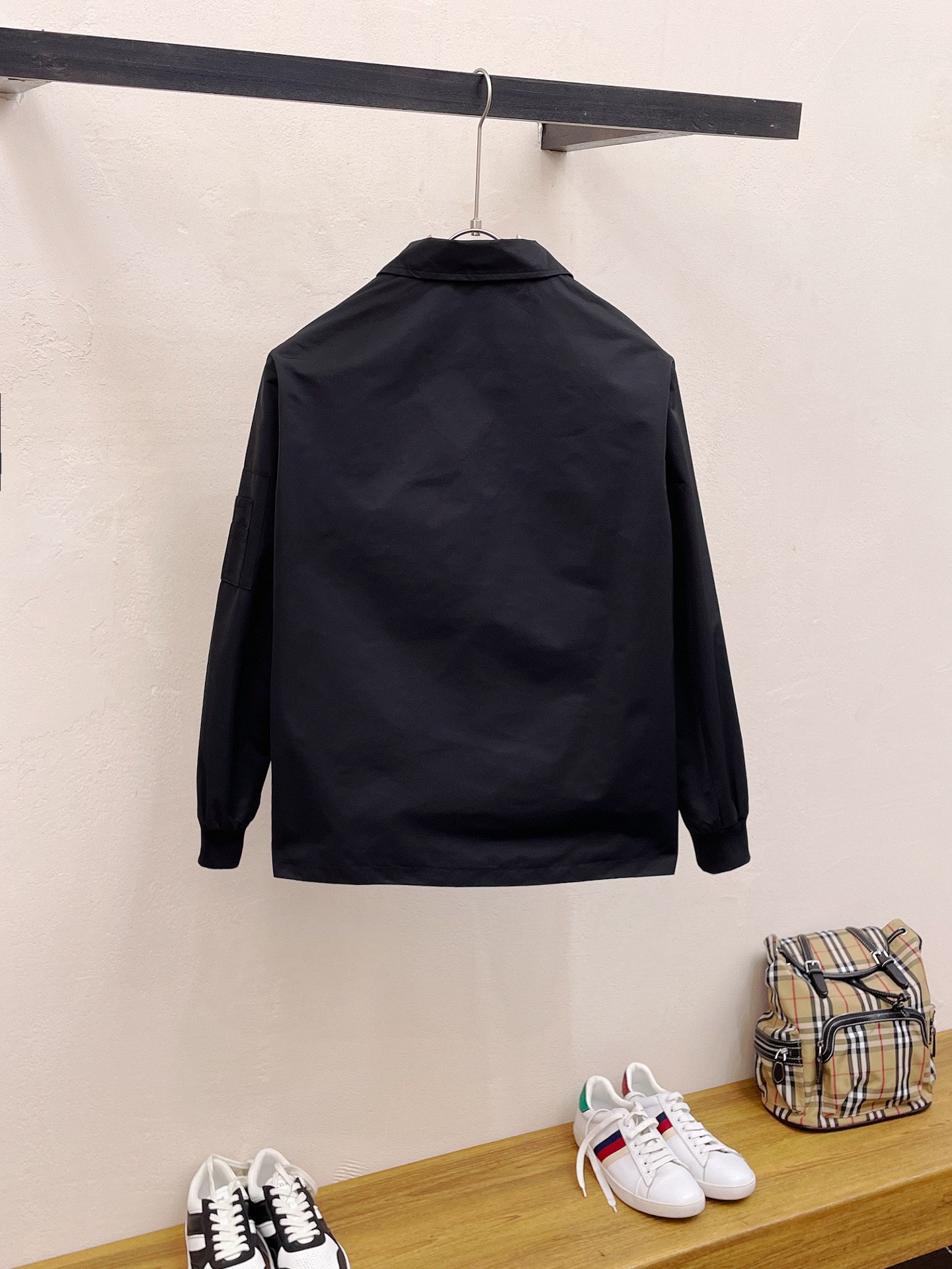 Prada 2025SS Men's Black Jacket - Original Quality, Comfortable & Breathable 3 i1705760133 2762 6