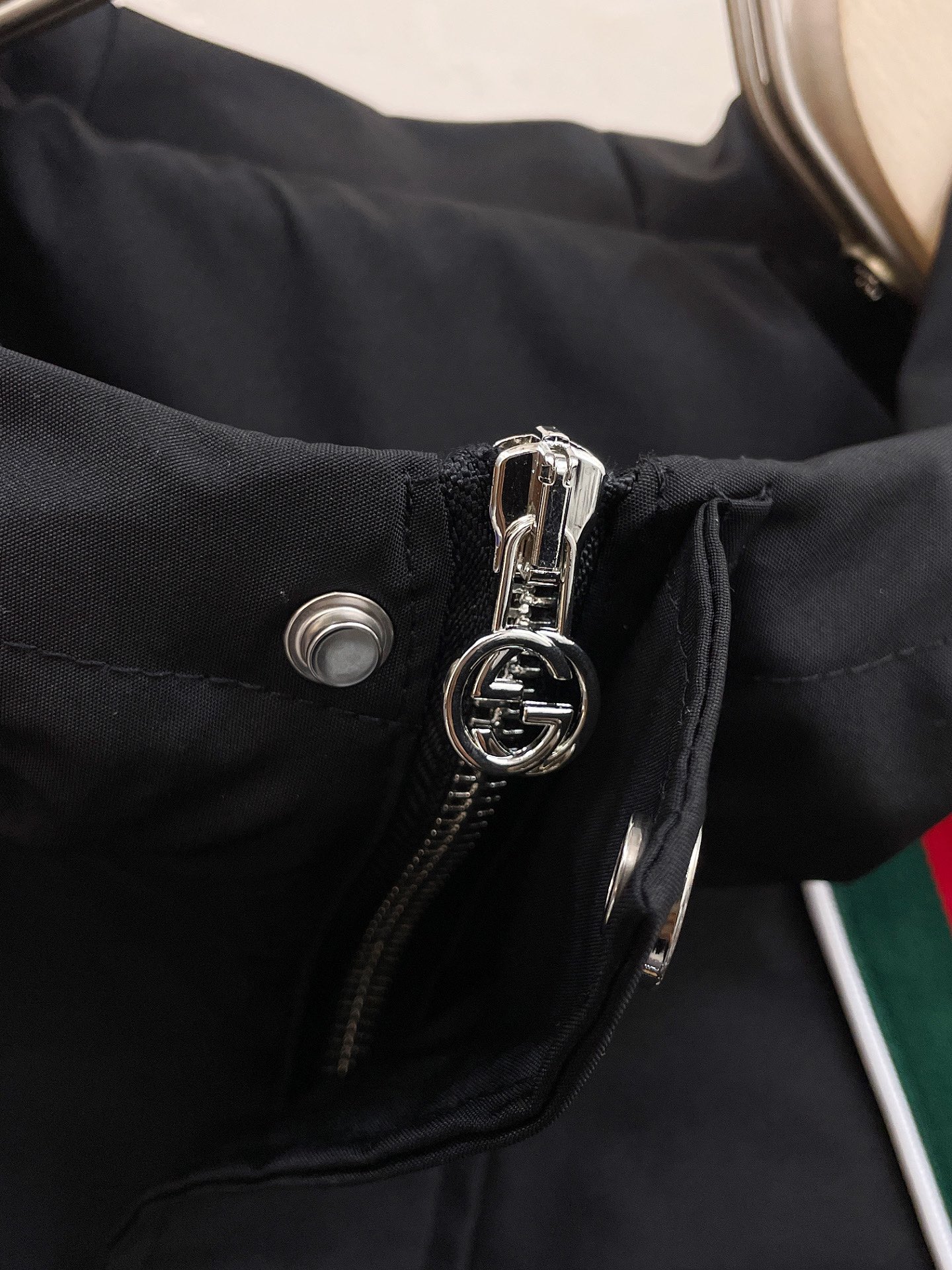Gucci 2025SS Men's Jacket: High-End, Breathable, and Impeccably Detailed 8 i1705760647 3047 8