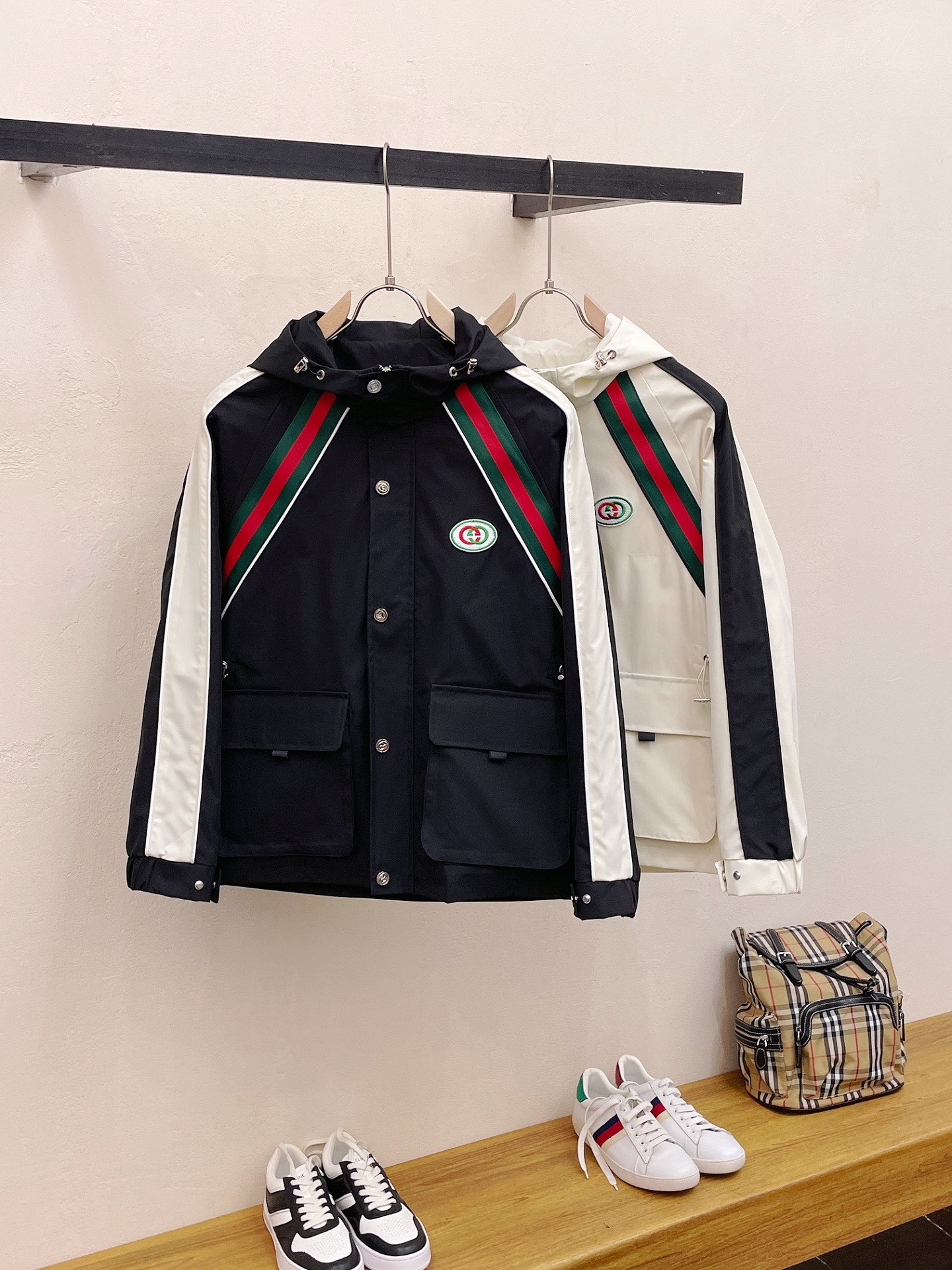 Gucci 2025SS Men's Jacket: High-End, Breathable, and Impeccably Detailed 4 i1705760647 9668 1