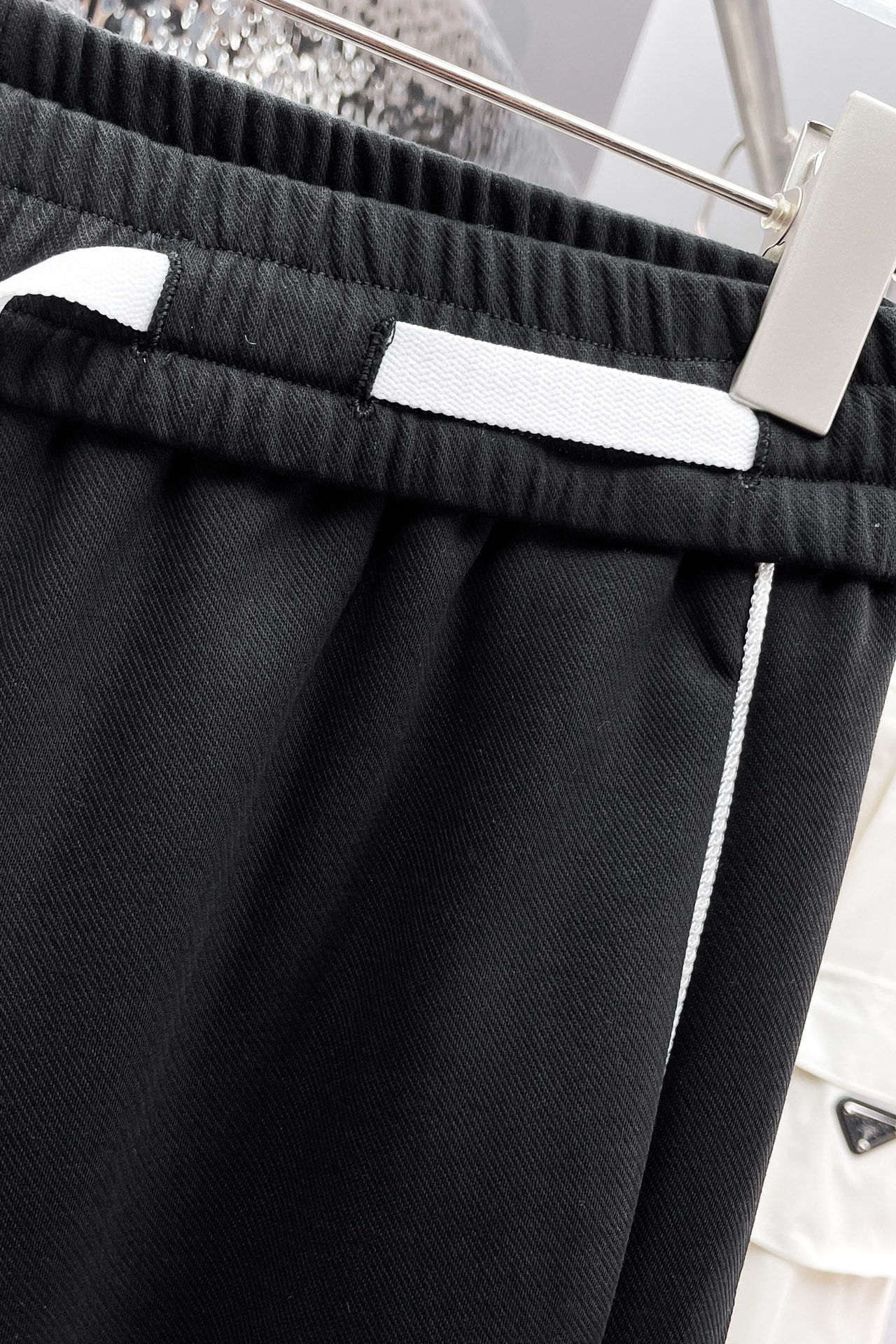 Y32024春季新品休闲裤官网同步发售裤身工艺设计进口客供辅料面料定制代工厂出品免检！每个细节做到极致原