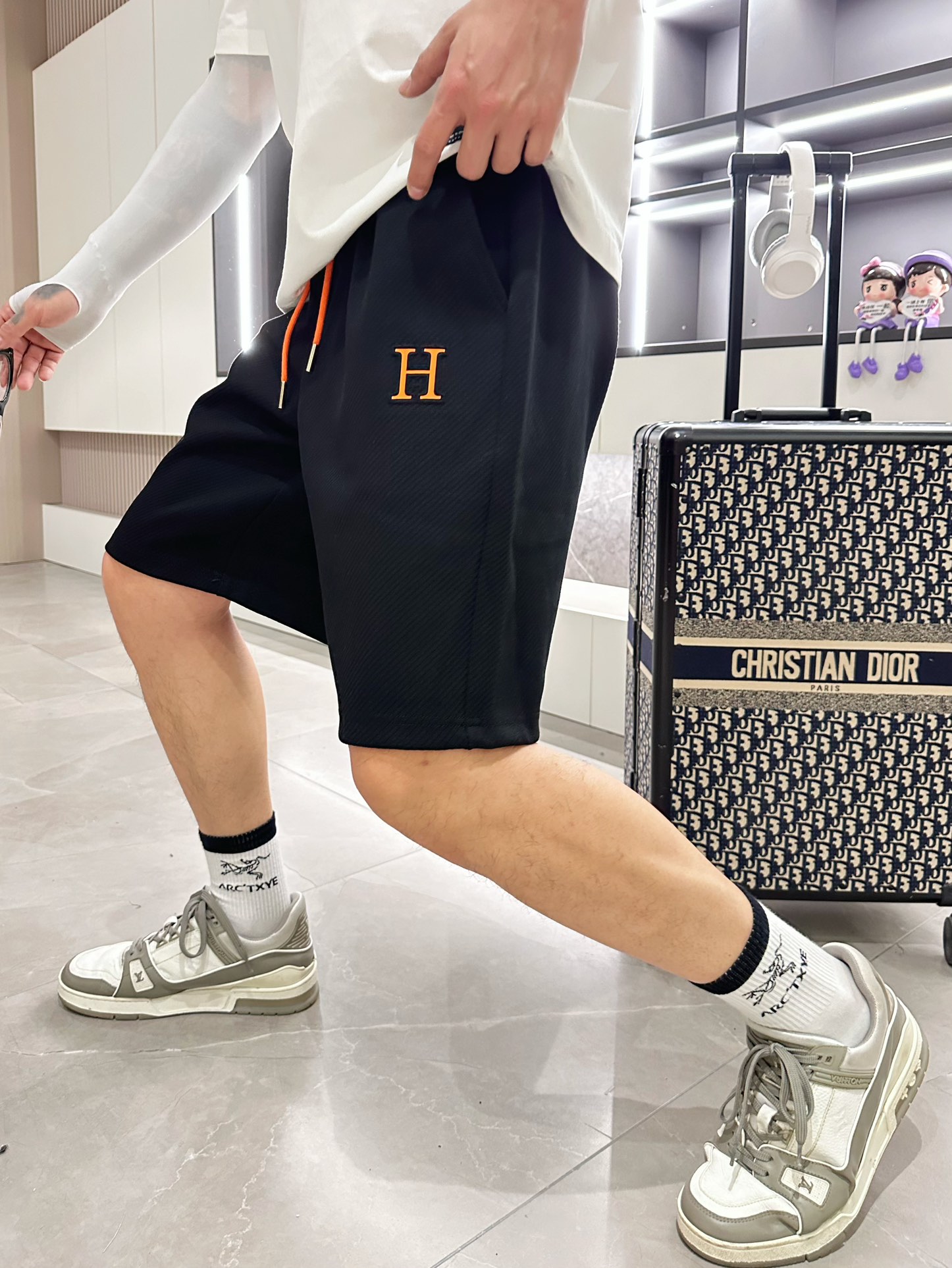 Comment trouver des répliques de boutique
 Hermes Vêtements Shorts Hommes Série d’été Peu importe