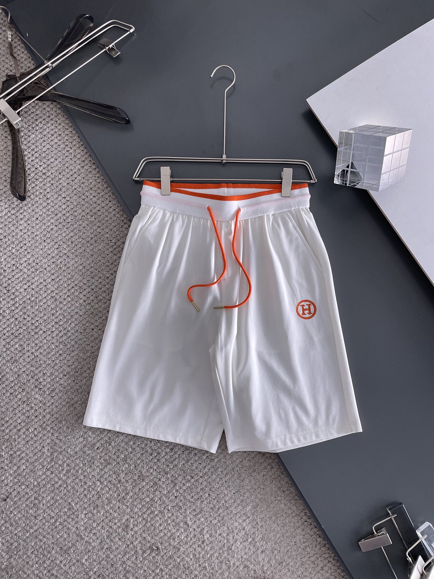 “2025 Summer Men’s Leisure Shorts: Advanced Fabrics, Comfortable Fit, Original Design” - 图片 1