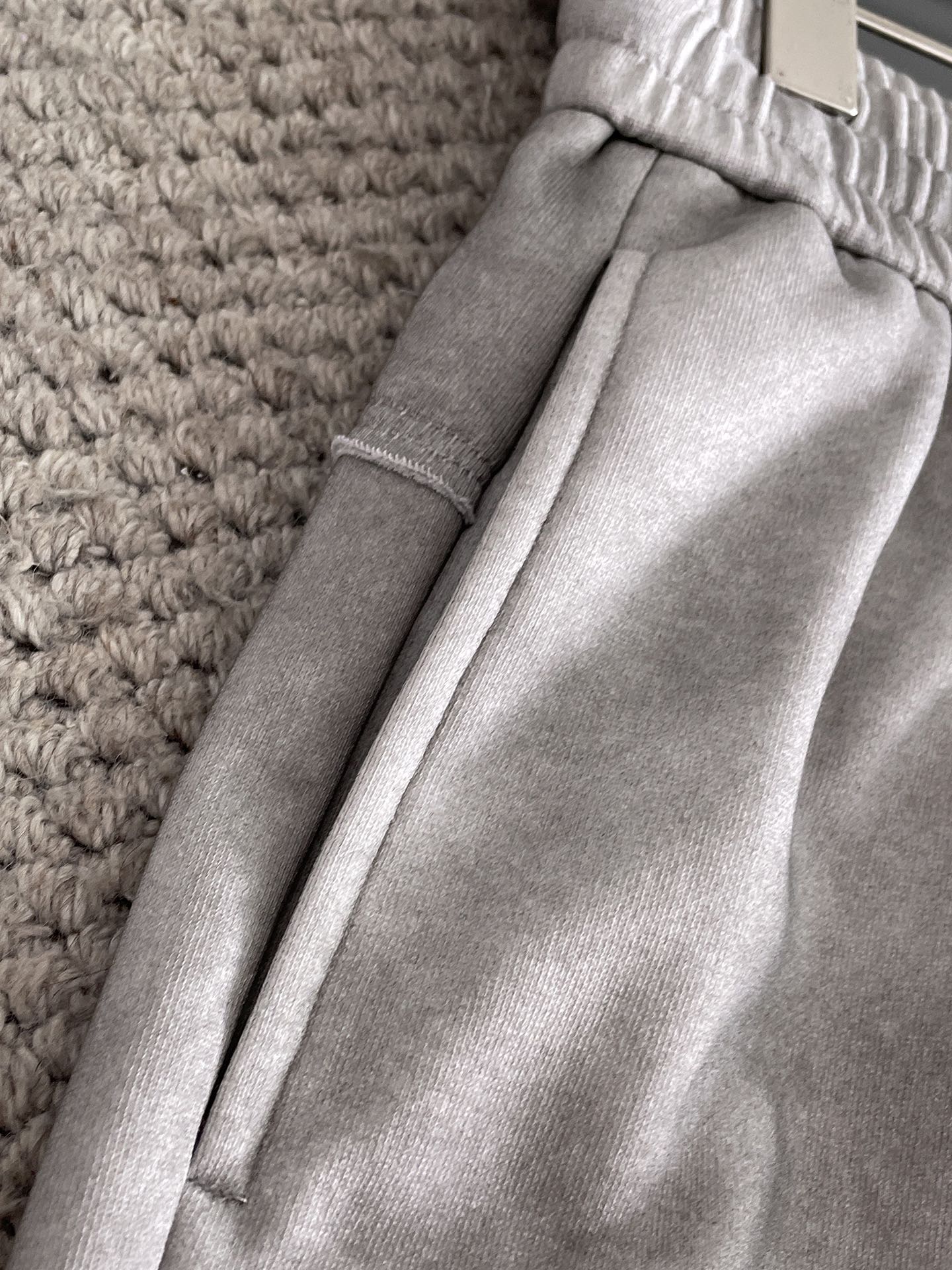 “New Men’s Leisure Shorts with Air-Skinned Fabric for Ultimate Comfort and Style” - 图片 6