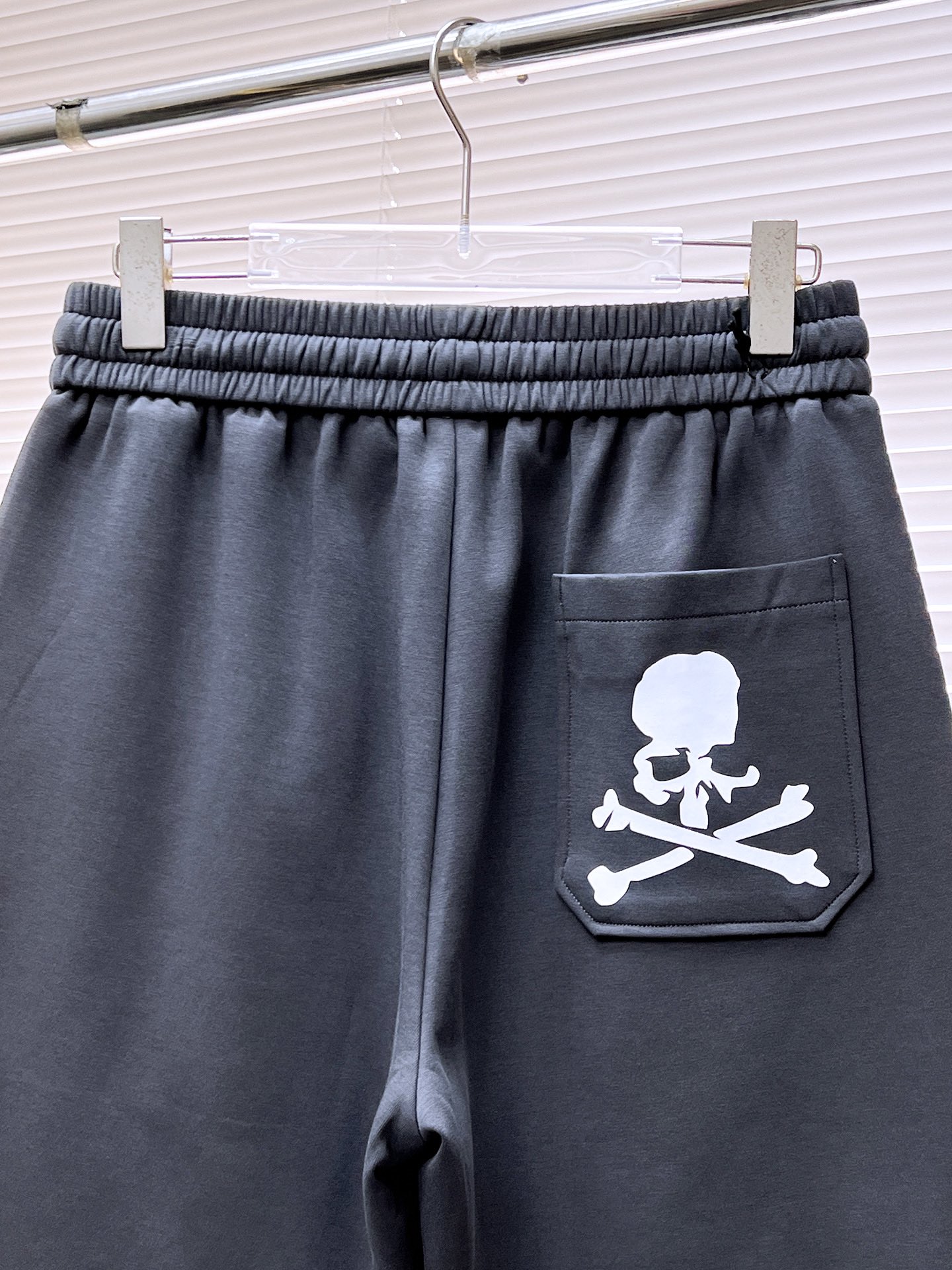 “Customized Men’s Recreational Shorts with Air-Escalation and Original Logo Design” - 图片 7