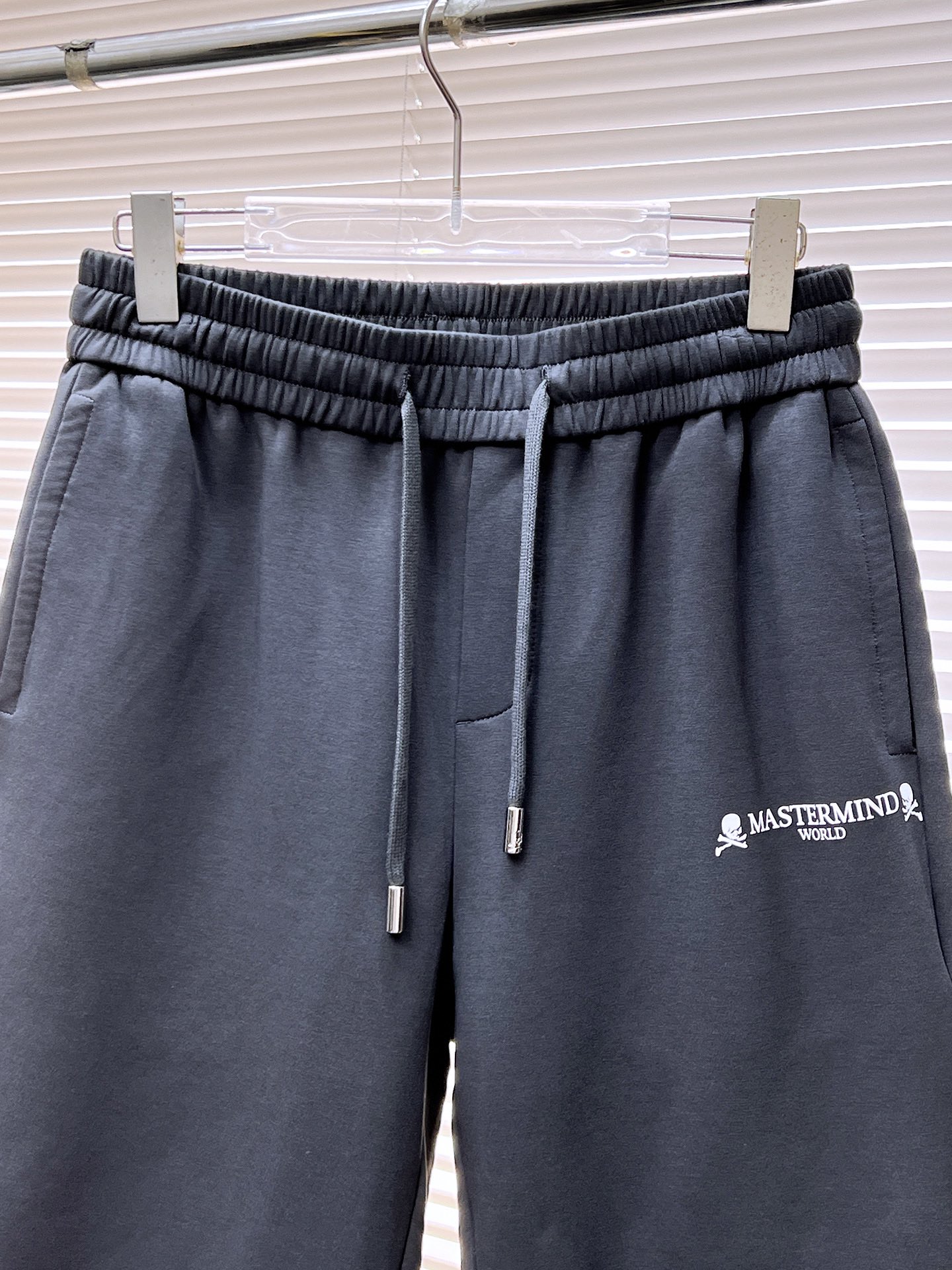 “Customized Men’s Recreational Shorts with Air-Escalation and Original Logo Design” - 图片 3