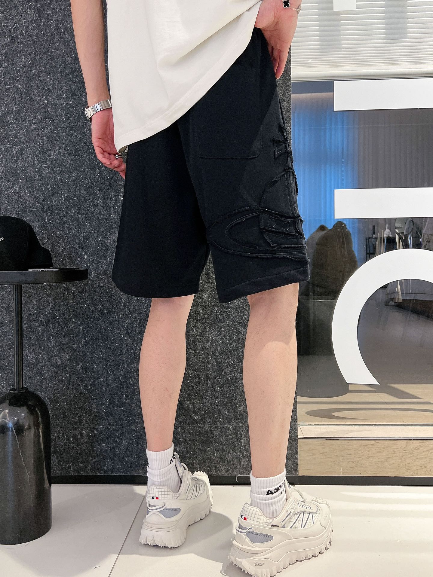 “2025 Men’s Leisure Shorts: Queen of the West Collection with Advanced Fabrics and Comfort” - 图片 8