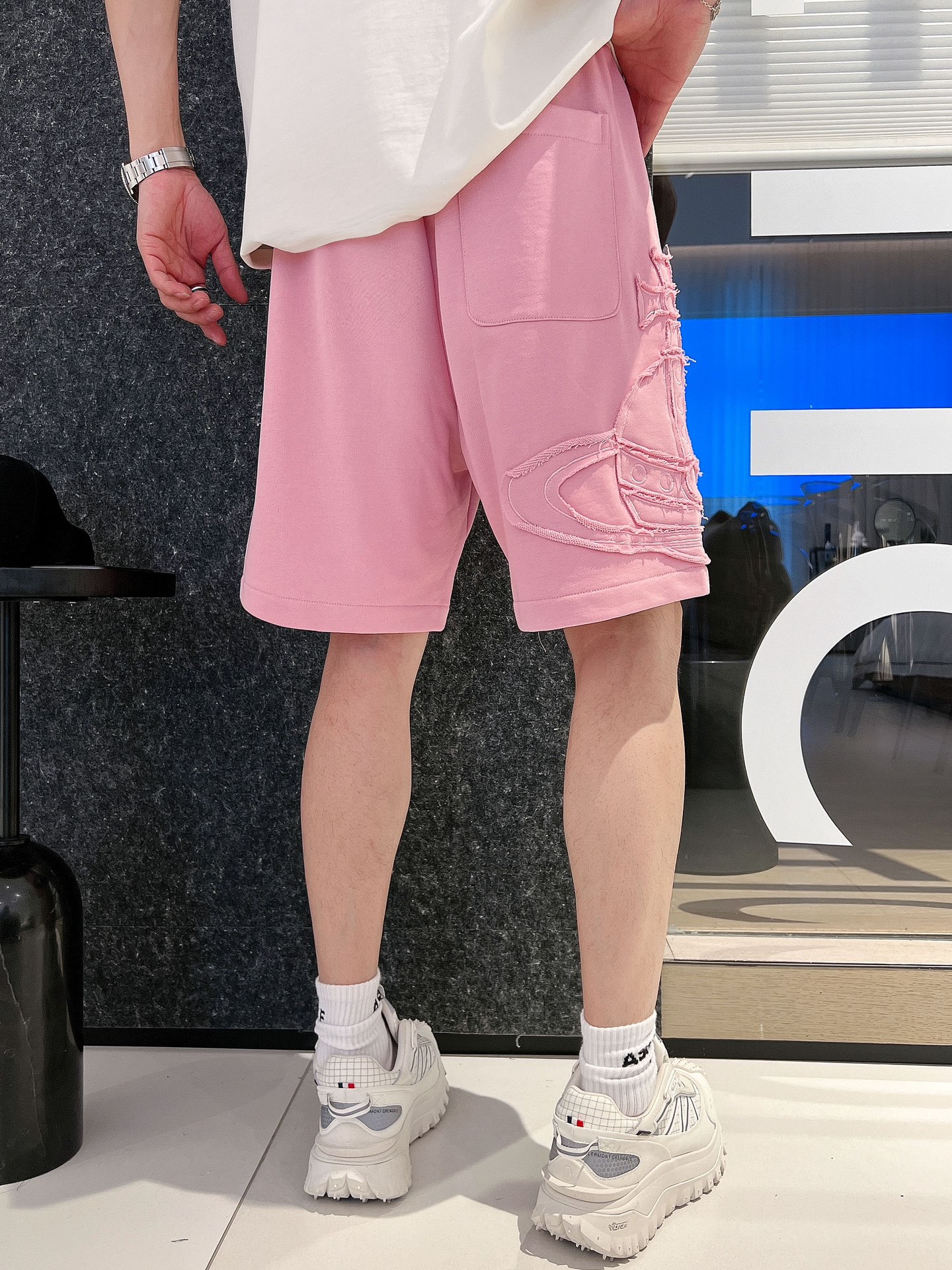 “2025 Summer Men’s Leisure Shorts Collection by Queen of the West” - 图片 9