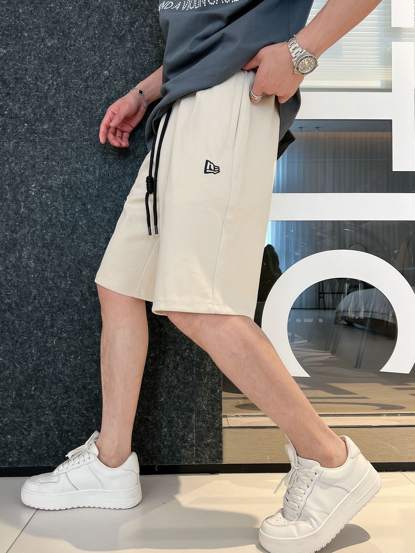 “Men’s Recreational Shorts with Advanced Customized Design and Soft Hand Fabric” - 图片 3