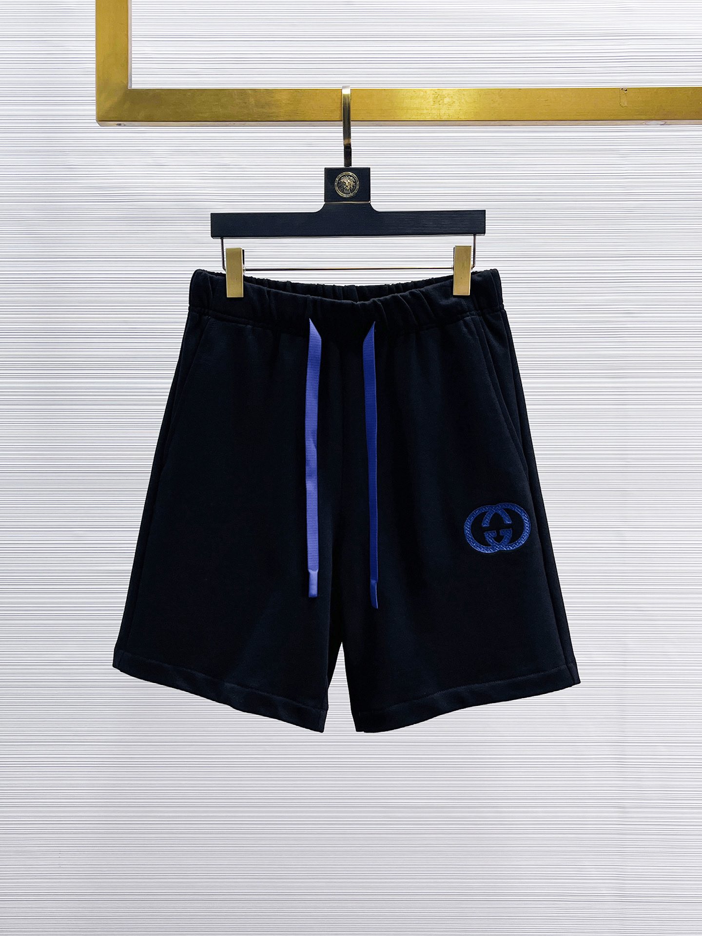 NO:140937,Guqi, complete three standards, new summer casual shorts, high-end custom fabric, breathable fabric, extremely breathable, elastic and comfortable, impeccable details, top-level auxiliary materials, original logo design concept, delicate and soft feel!  The upper body style is excellent!  Size M-XXXL order to report height and weight, shorts, alexander wang19860909古奇 三标齐全 夏季新款男士休闲短裤,高级定制面料透气面料 透气弹力舒适度极高,细节无可挑剔,顶级辅料配备,原版logo设计理念,手感细腻柔软！上身版型超赞！尺码M-XXXL下单报身高体重,,shorts,alexander wang,Men's clothing