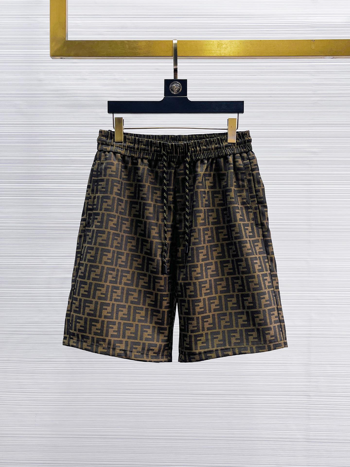 NO:140927,Fendi has complete three standards. New summer casual shorts for men, high-end customized fabric breathable fabric, extremely breathable, elastic and comfortable, impeccable details, top-level auxiliary materials, original logo design concept, delicate and soft feel!  The upper body style is excellent!  Size M-XXXL order to report height and weight, fendi, shorts, alexander wang19860909芬迪 三标齐全 夏季新款男士休闲短裤,高级定制面料透气面料 透气弹力舒适度极高,细节无可挑剔,顶级辅料配备,原版logo设计理念,手感细腻柔软！上身版型超赞！尺码M-XXXL下单报身高体重,,fendi,shorts,alexander wang,Men's clothing