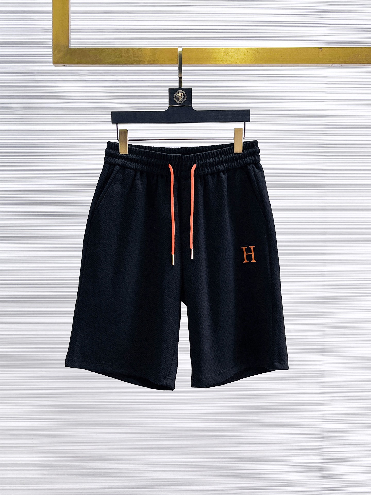 NO:140940,Hermes has complete three standards. New summer casual shorts for men, high-end custom fabric breathable fabric, extremely breathable elastic and comfortable, impeccable details, top-level auxiliary materials, original logo design concept, delicate and soft feel!  The upper body style is excellent!  Size M-XXXL order to report height and weight, hermes, shorts, alexander wang19860909爱马仕 三标齐全 夏季新款男士休闲短裤,高级定制面料透气面料 透气弹力舒适度极高,细节无可挑剔,顶级辅料配备,原版logo设计理念,手感细腻柔软！上身版型超赞！尺码M-XXXL下单报身高体重,,hermes,shorts,alexander wang,Men's clothing