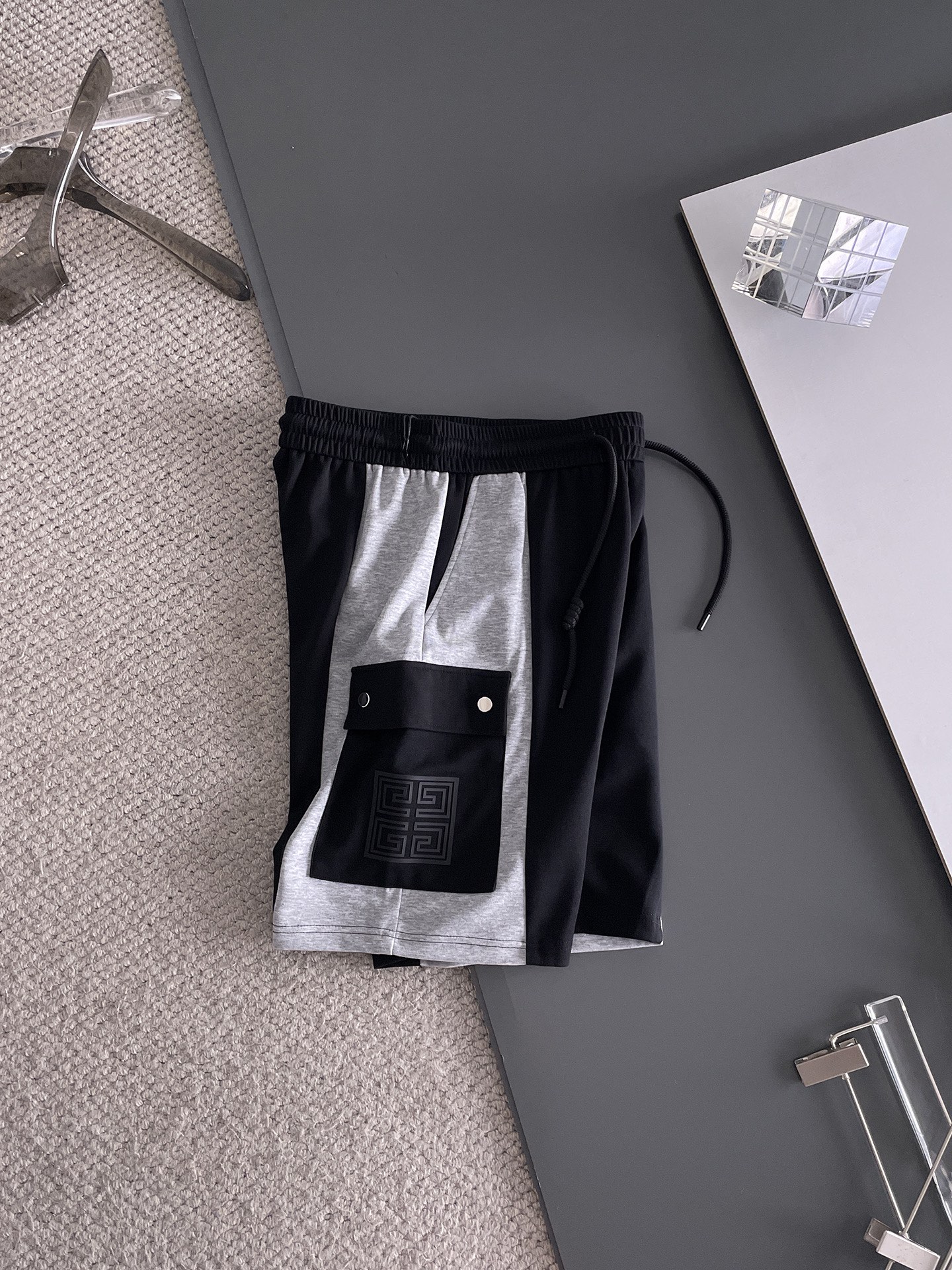 “New Men’s Leisure Shorts with Air-Skinned Fabric for Ultimate Comfort and Style” - 图片 3