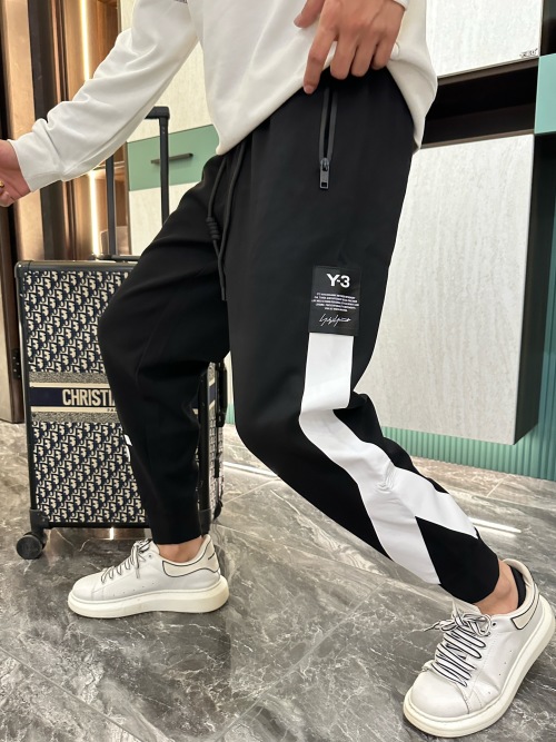 Y-3 Classic Logo Spring 2025 Casual Pants - Ultimate Comfort & Style 1 Y-3 Classic Logo Spring 2025 Casual Pants - Ultimate Comfort & Style