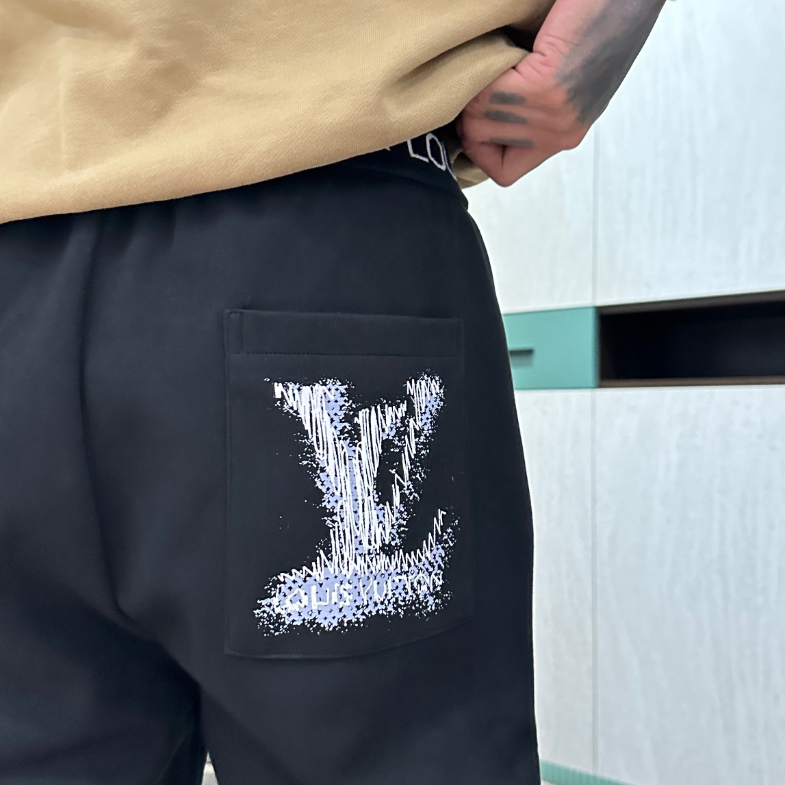 Louis Vuitton 2025 Spring New Men's Black Logo Lounge Pants - Luxury Comfort 9 i1725711113 9699 6