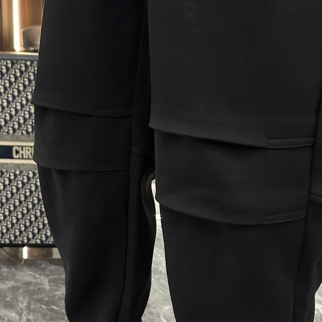 Y-3 Classic Logo Black Casual Pants, Spring 2025 - Ultimate Comfort & Style 8 i1725711449 34 0
