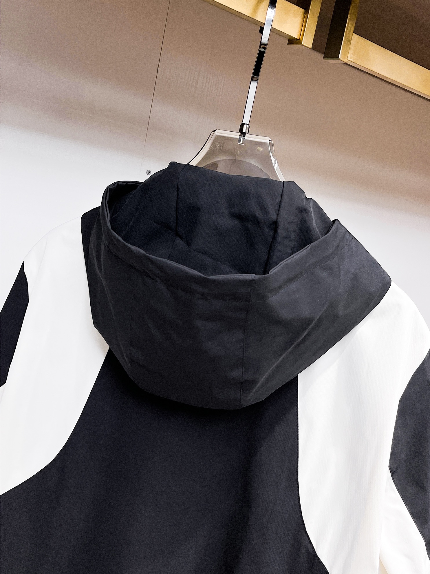 מעיל מקורי חדש לגברים Moncler עם כובע 16 i1727607230 3545 0