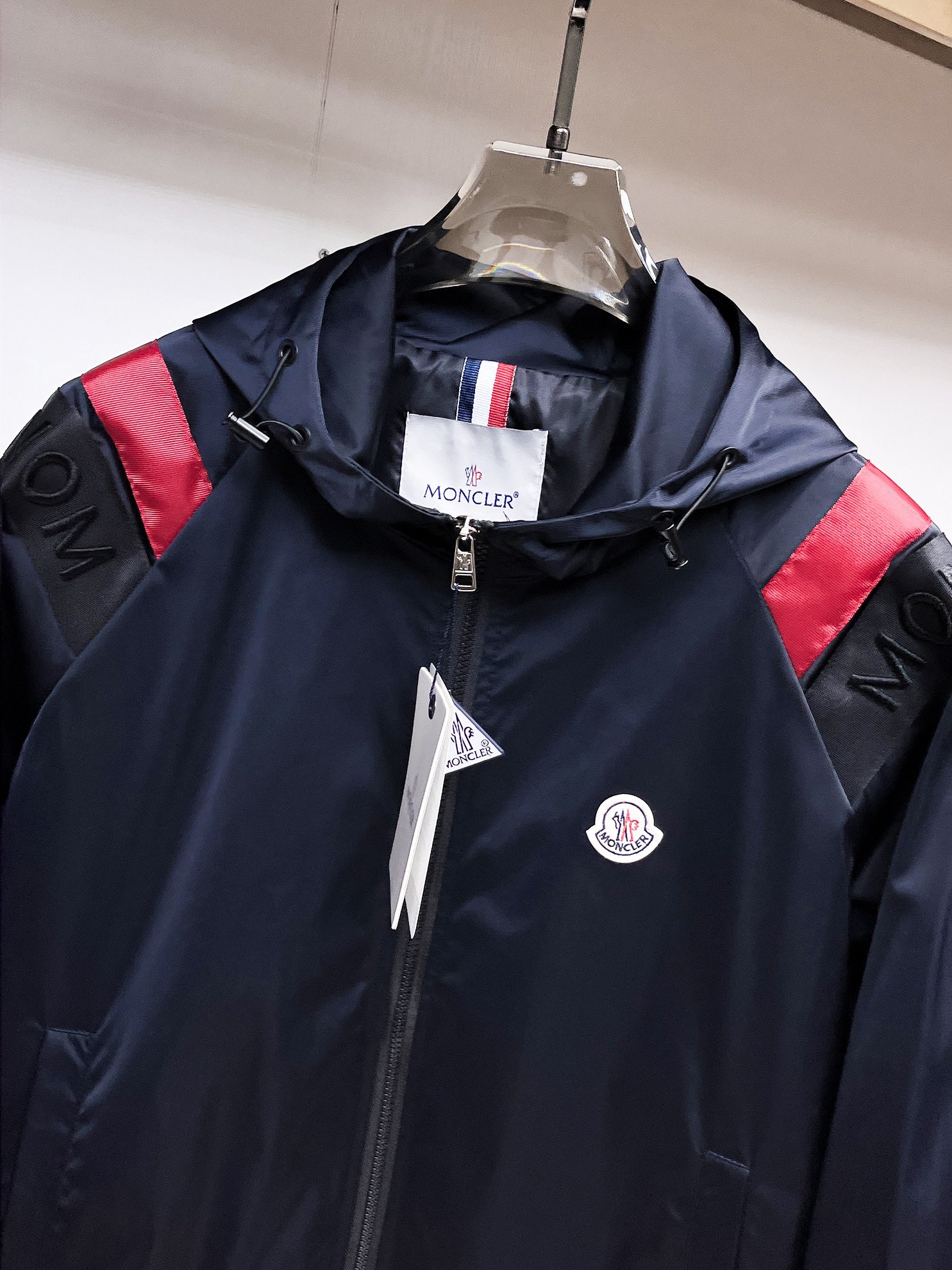 Moncler 2025SS Men's Spring Jacket: Breathable, Comfortable, High-Quality 4 i1727607710 2995 9