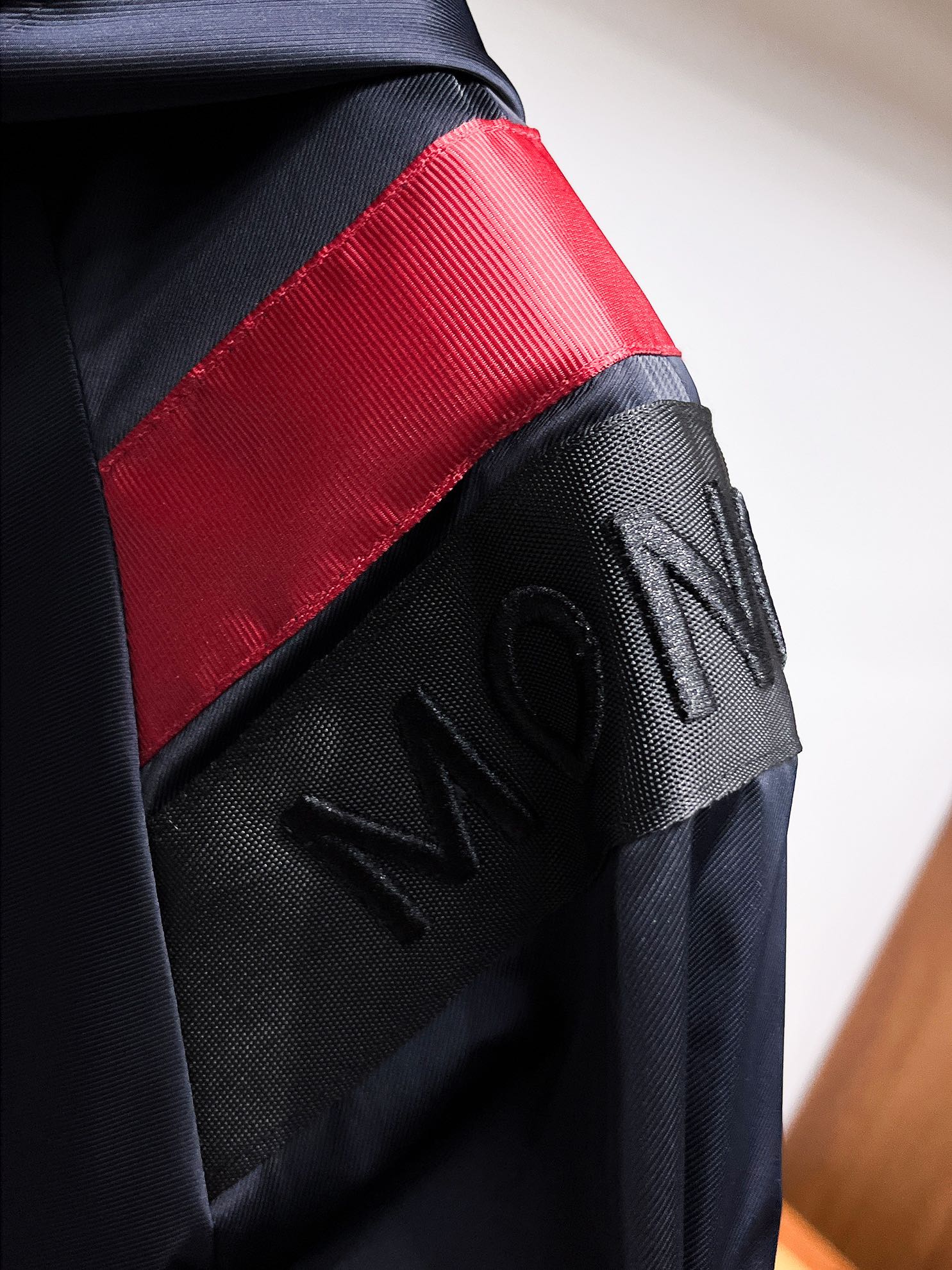 Moncler 2025SS Men's Spring Jacket: Breathable, Comfortable, High-Quality 11 i1727607710 6909 10