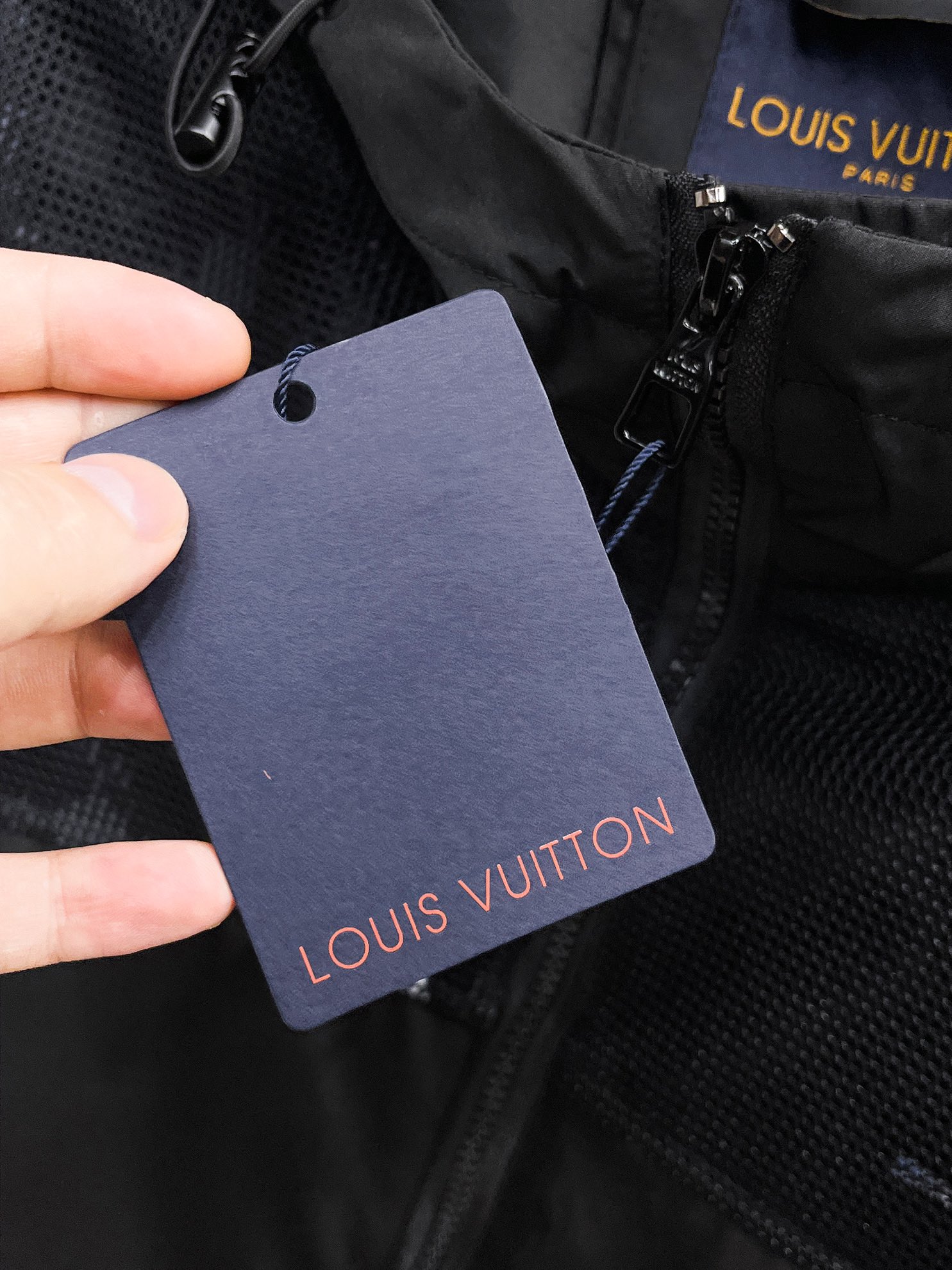 Louis Vuitton 2025SS Men's Jacket - Original Design, Premium Quality 10 i1727607866 3455 9